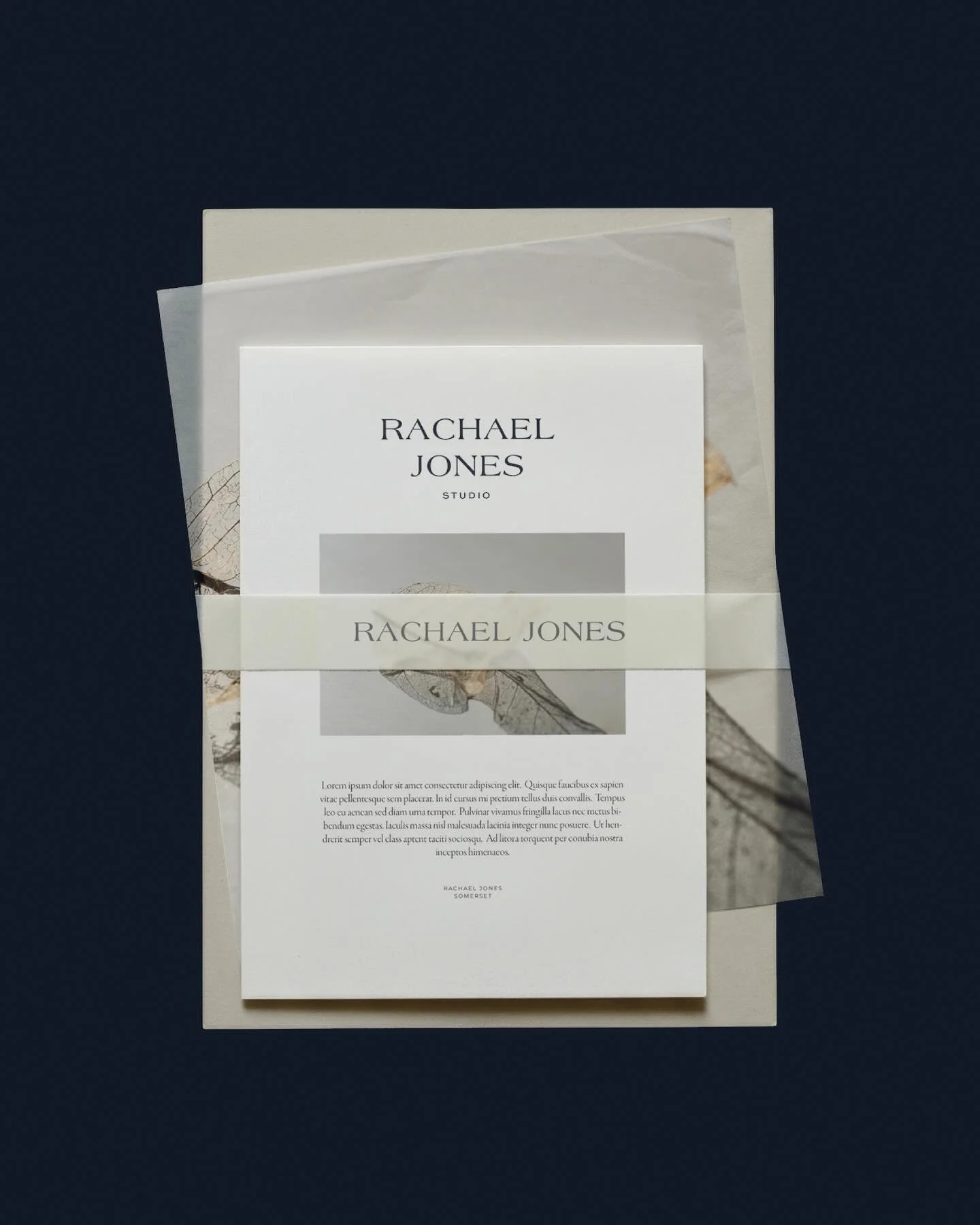 A little something for the weekend ✨ 

#branddesignstudio #branddesigner #brandidentitydesign #brandidentitydesigner #brandingforartists