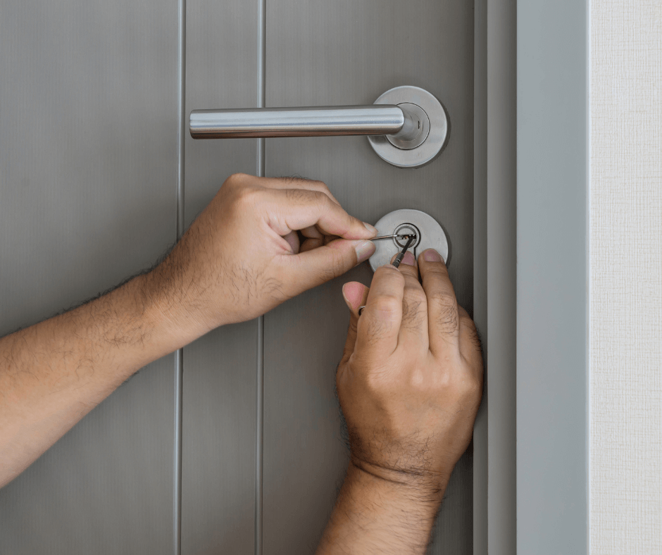 Ouverture de portes claquées ou verrouillées