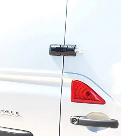 Installation serrures antivols pour utilitaires