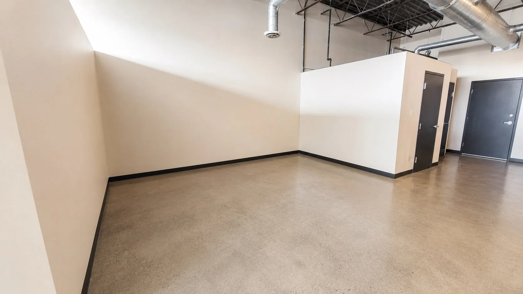 4- Living room.jpg