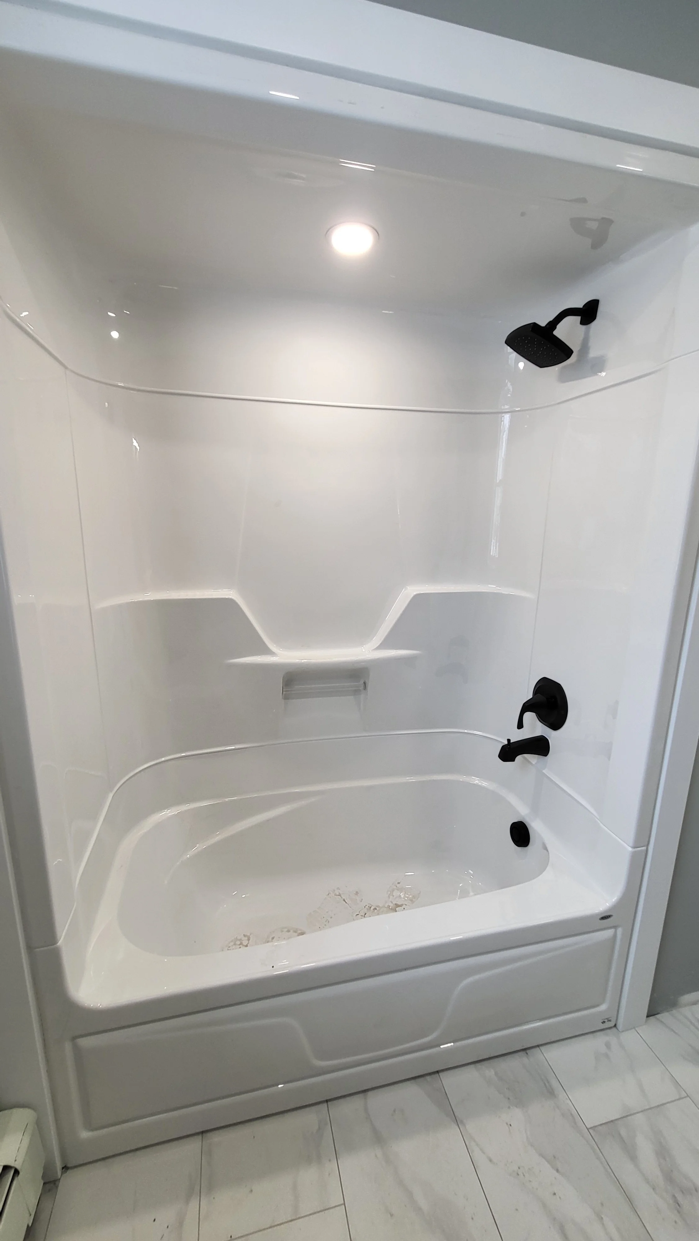 2nd fl washroom tub.jpg