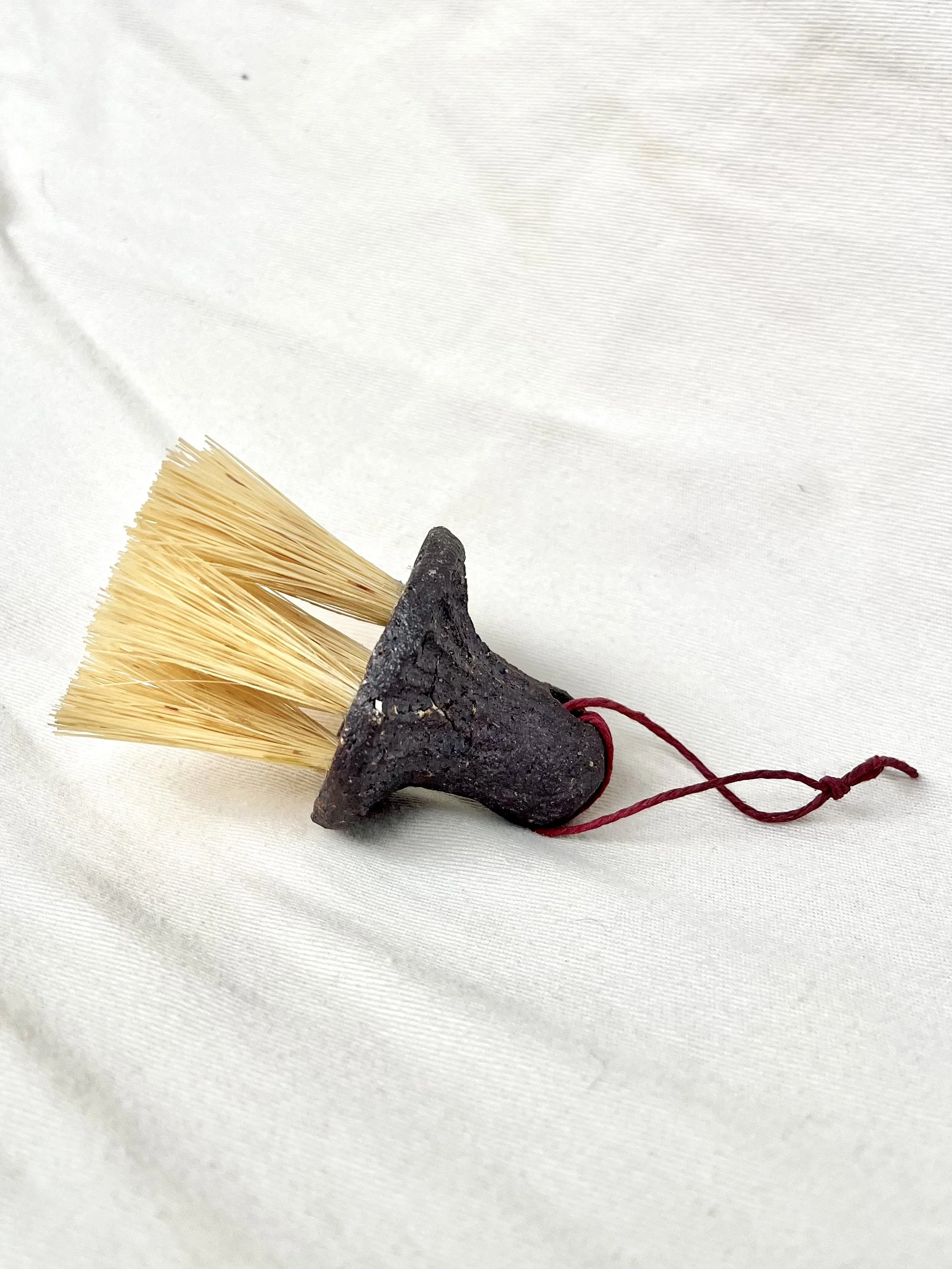 Wild Clay Hand Broom
