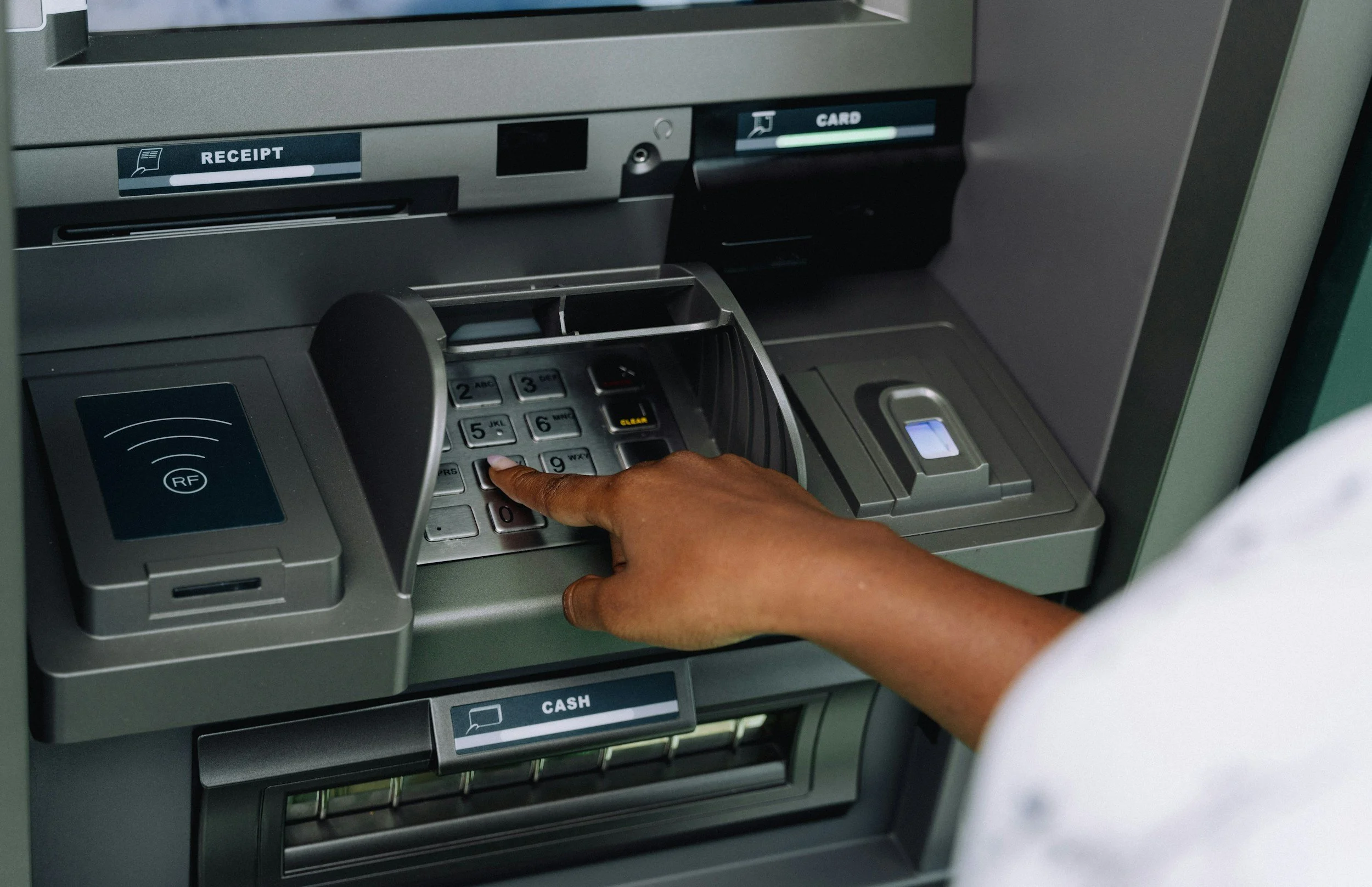 Divorce Survival Scenario: What to Do If Your Paycheck Doesn’t Hit Your Bank Account