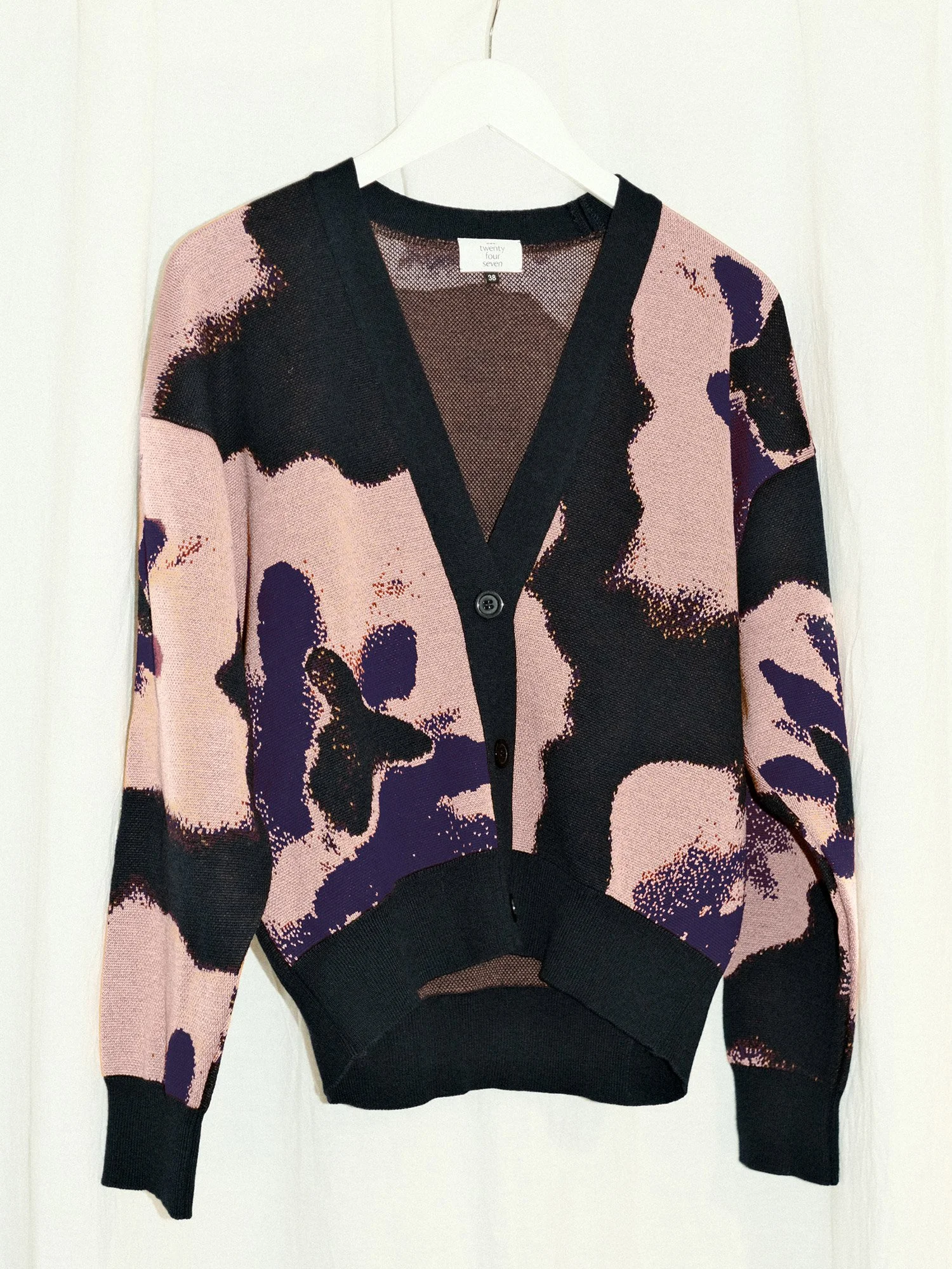 Cardigan_13_WinterFlowers_6.jpg