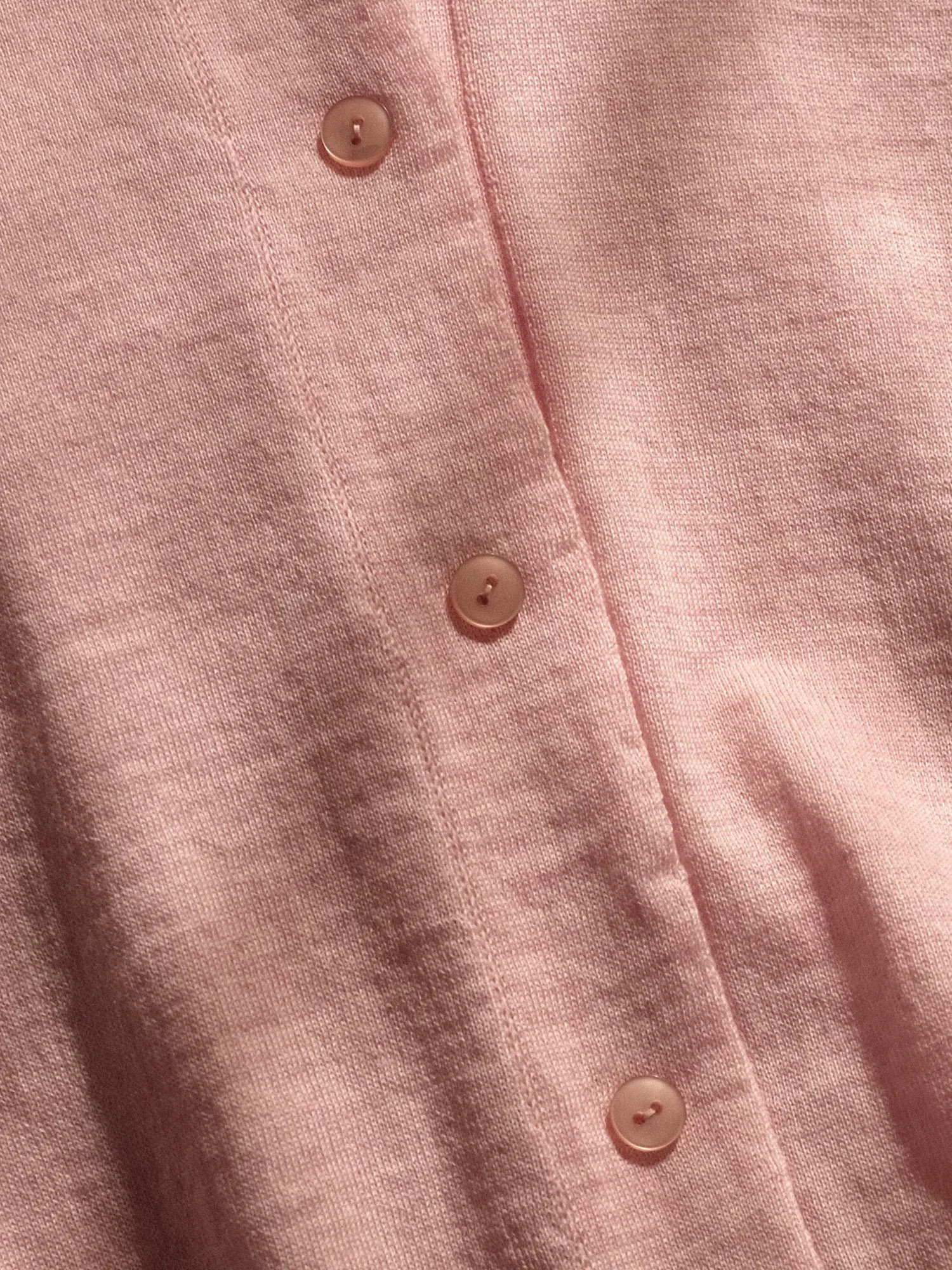 Cardigan_5_Ed2627_CloseUp_2.jpg