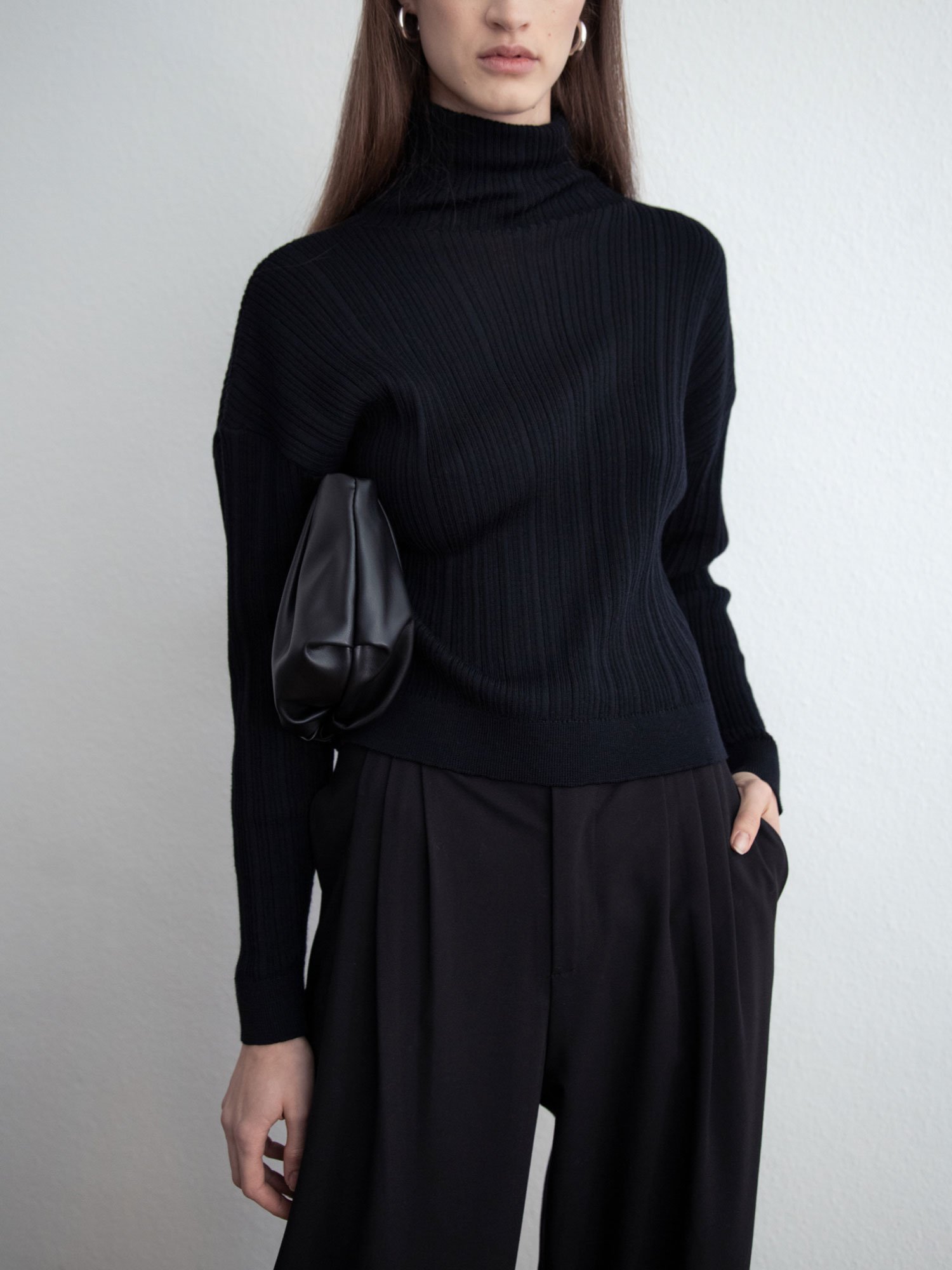 turtleneck_2_8_1500x2000px_6.jpg