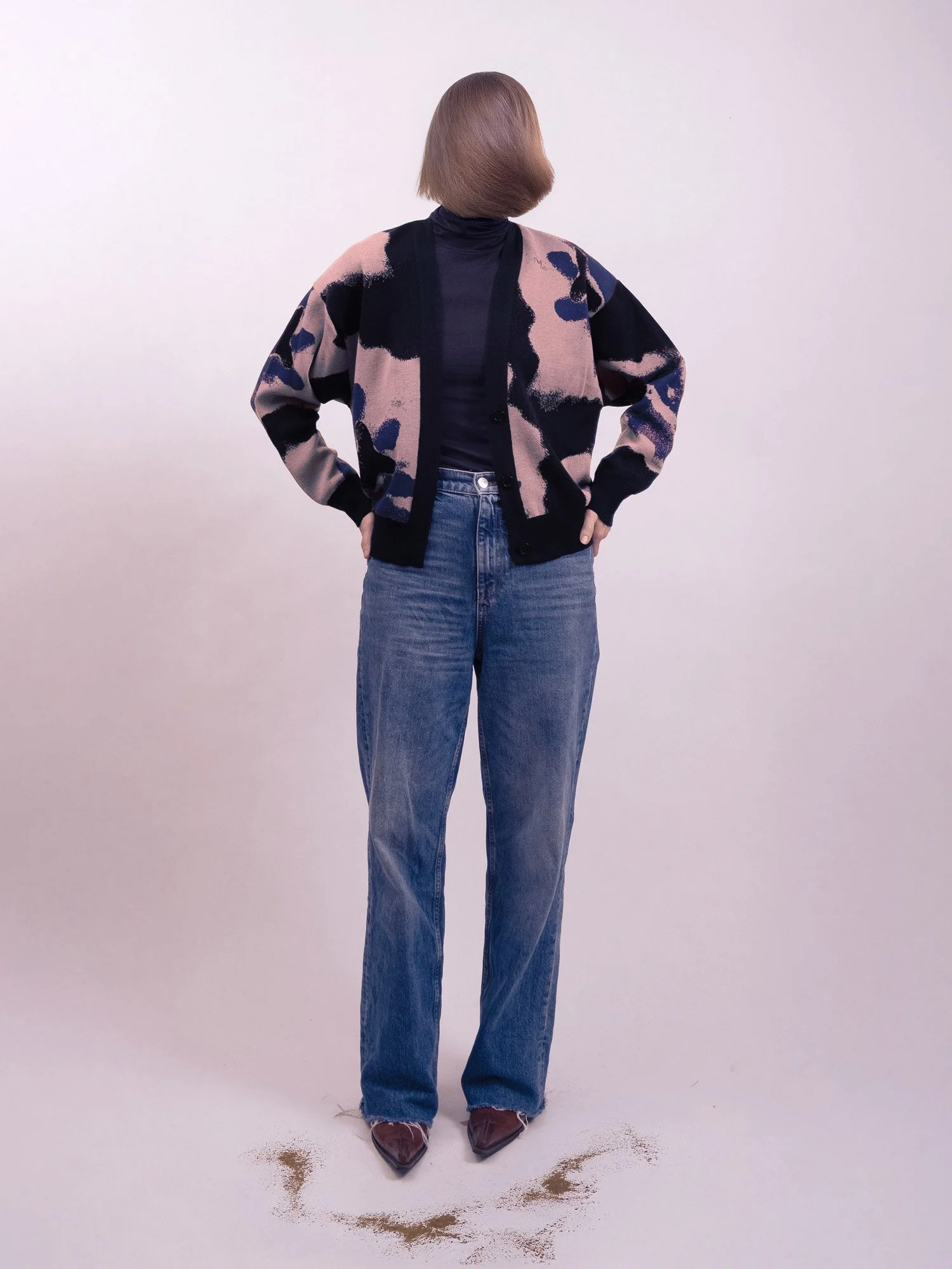 Cardigan_13_WinterFlowers_2.jpg