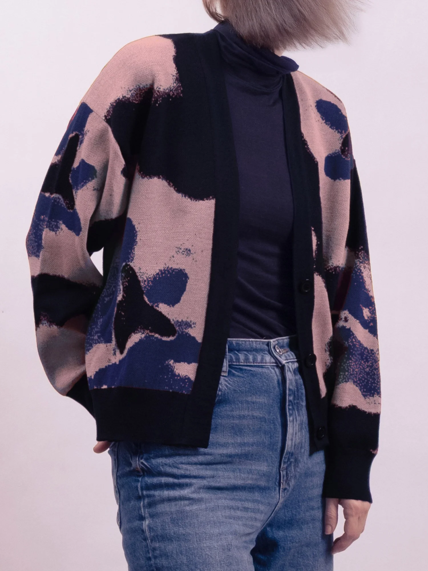 Cardigan_13_WinterFlowers_3.jpg