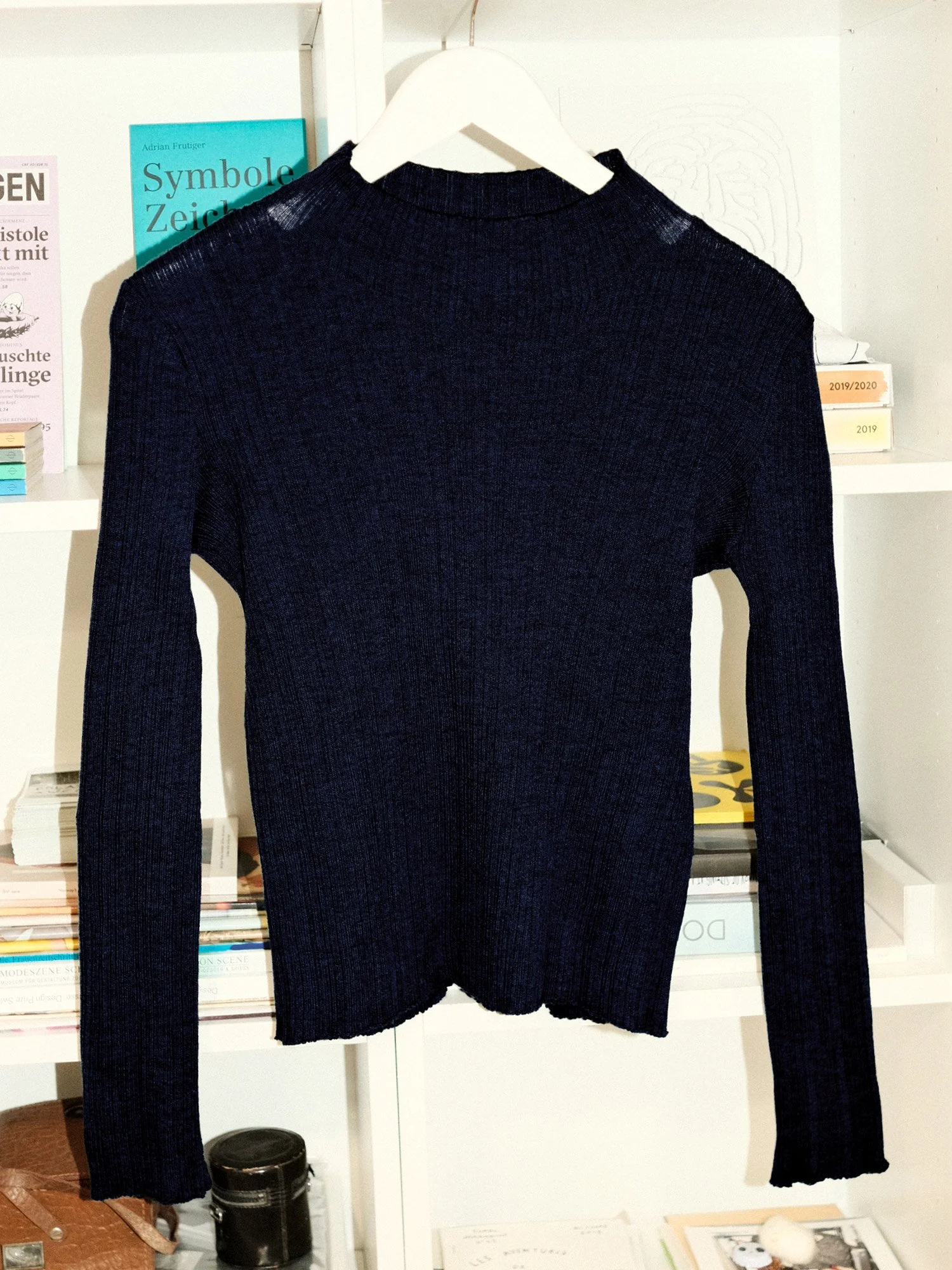 Turtleneck_7_darkblue13.jpg