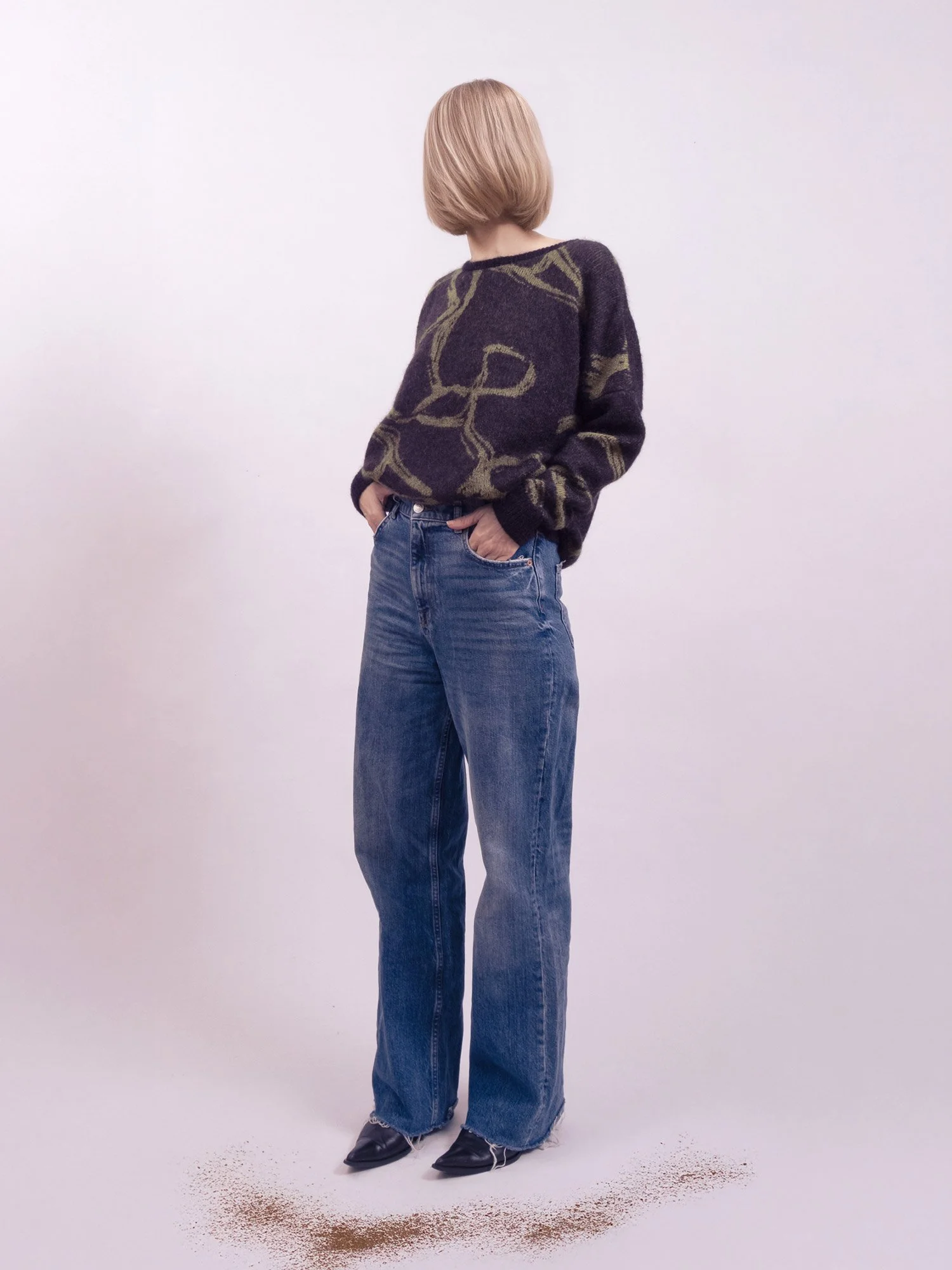 Pullover_4_WinterVeins_2.jpg