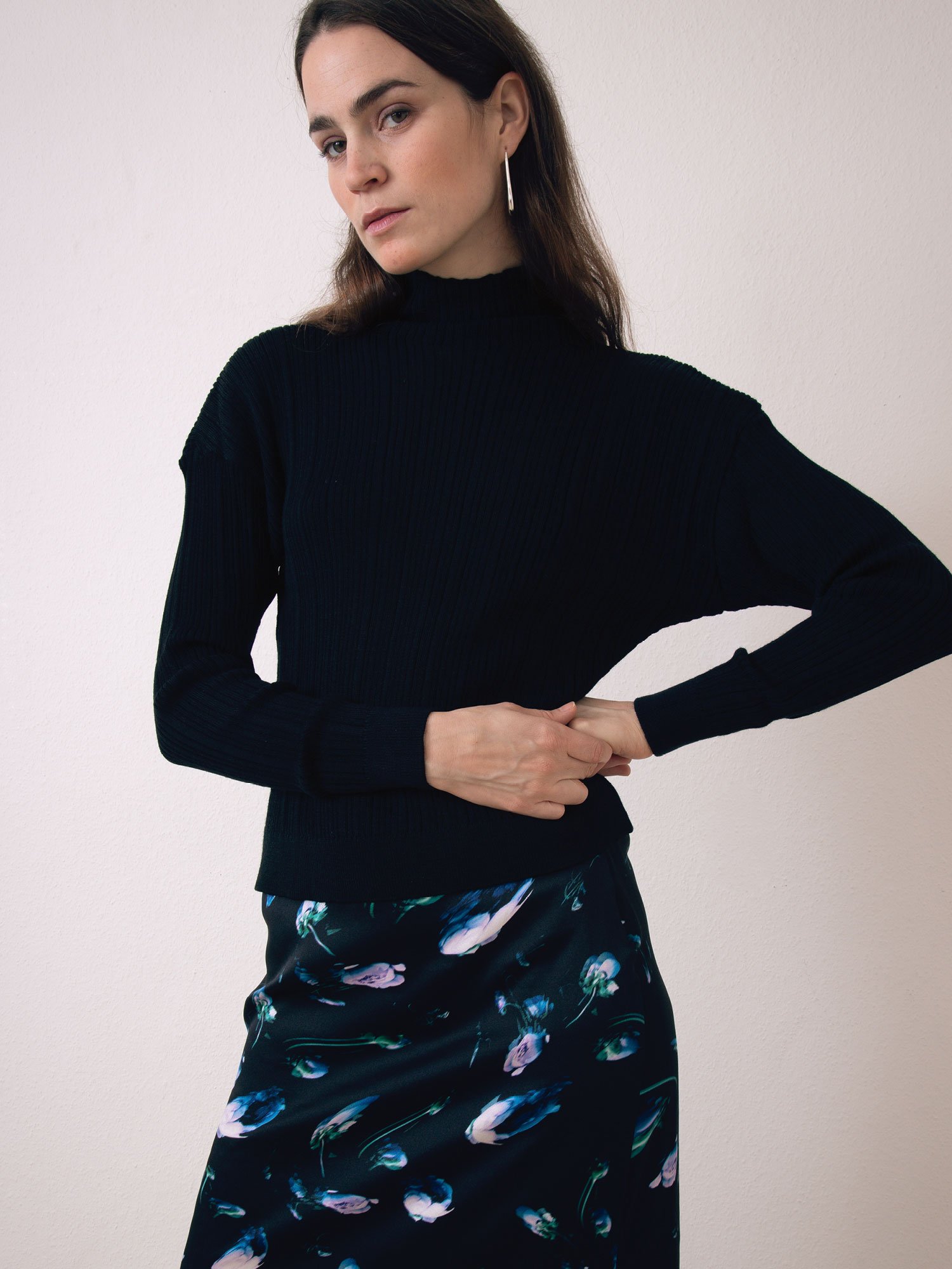 turtleneck_2_8_1500x2000px_4.jpg
