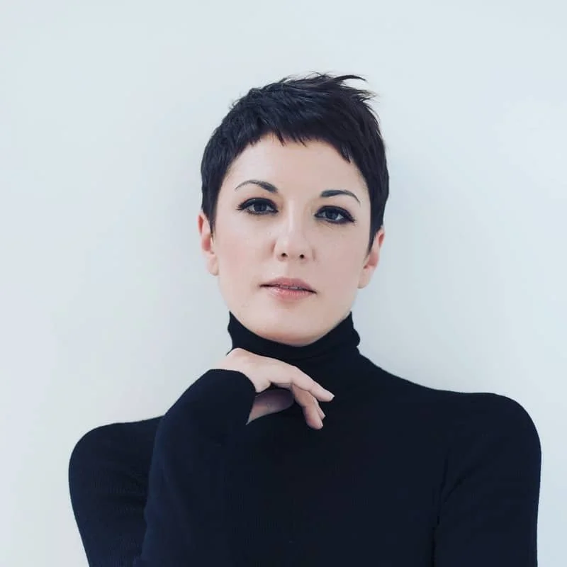 Veronika-Part (1).jpg