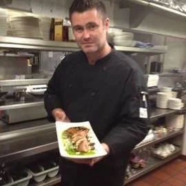 Chef-Benjamin-Thorpe-holding-Scallop-dish.JPG