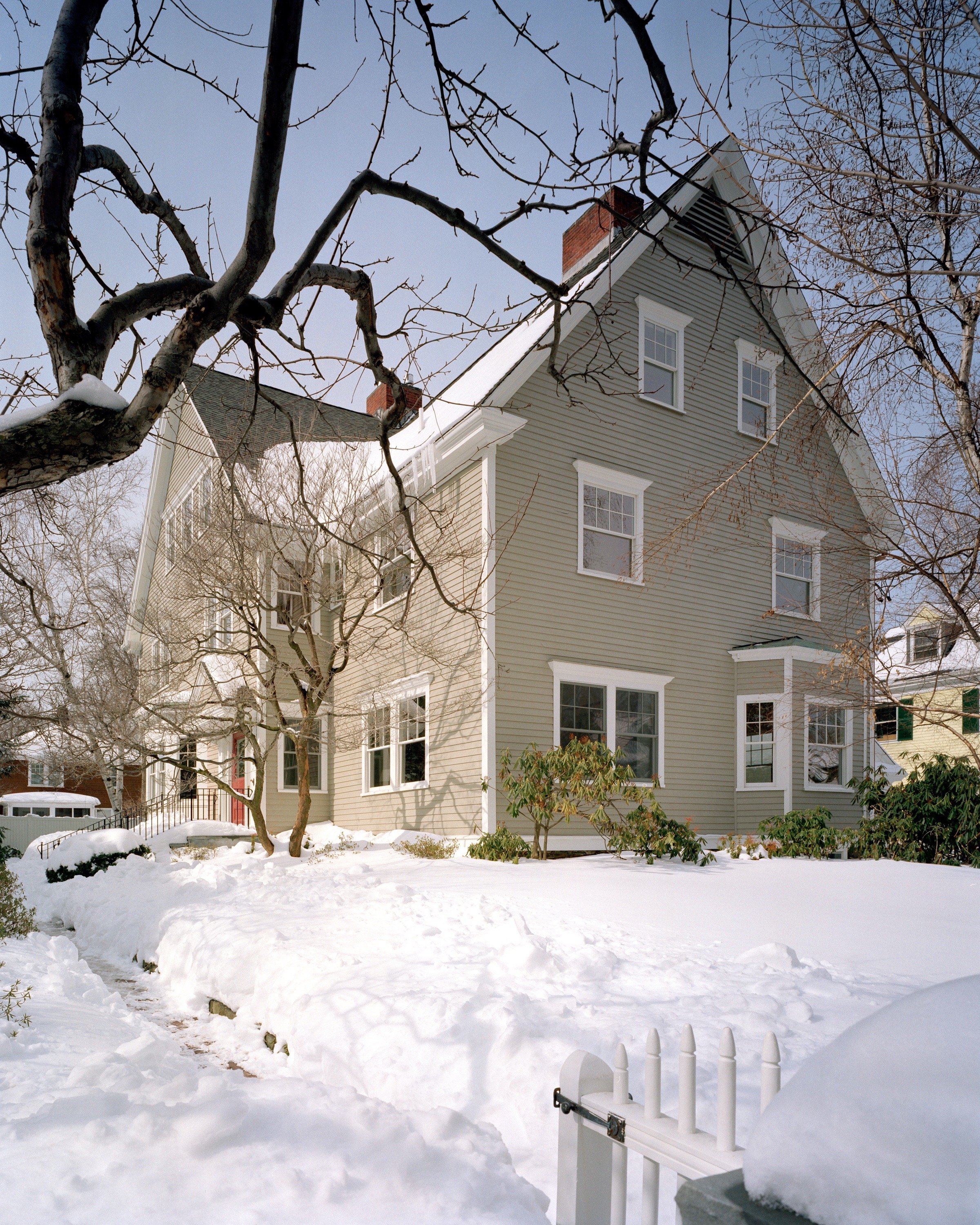 exterior_01.jpg