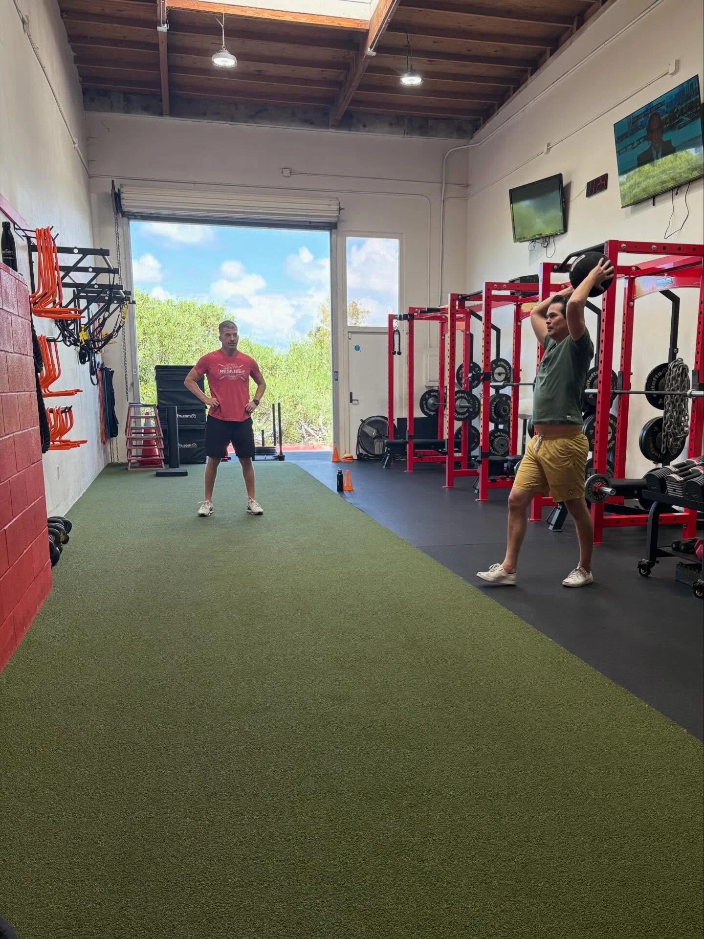 No more guessing.
No more wasted workouts.
No more starting over.

Just a proven plan&hellip; and someone in your corner every step of the way!! ✨ We offer 1:1 Personal Training designed completely around you &mdash; your goals, your body, your sched