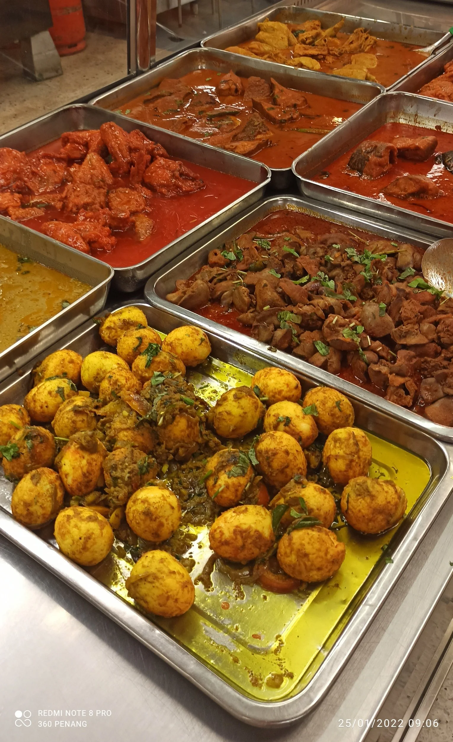 Curry eggs