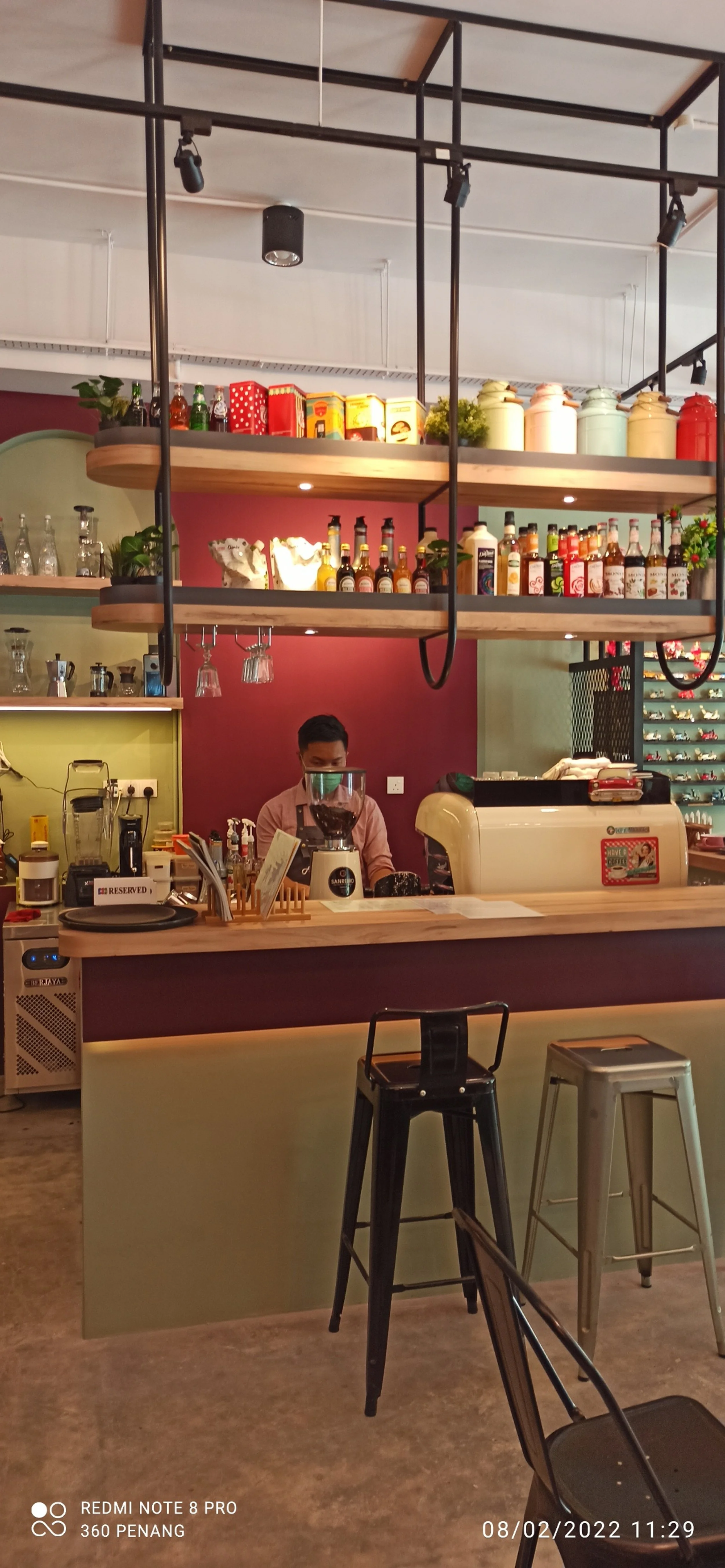 Main bar counter