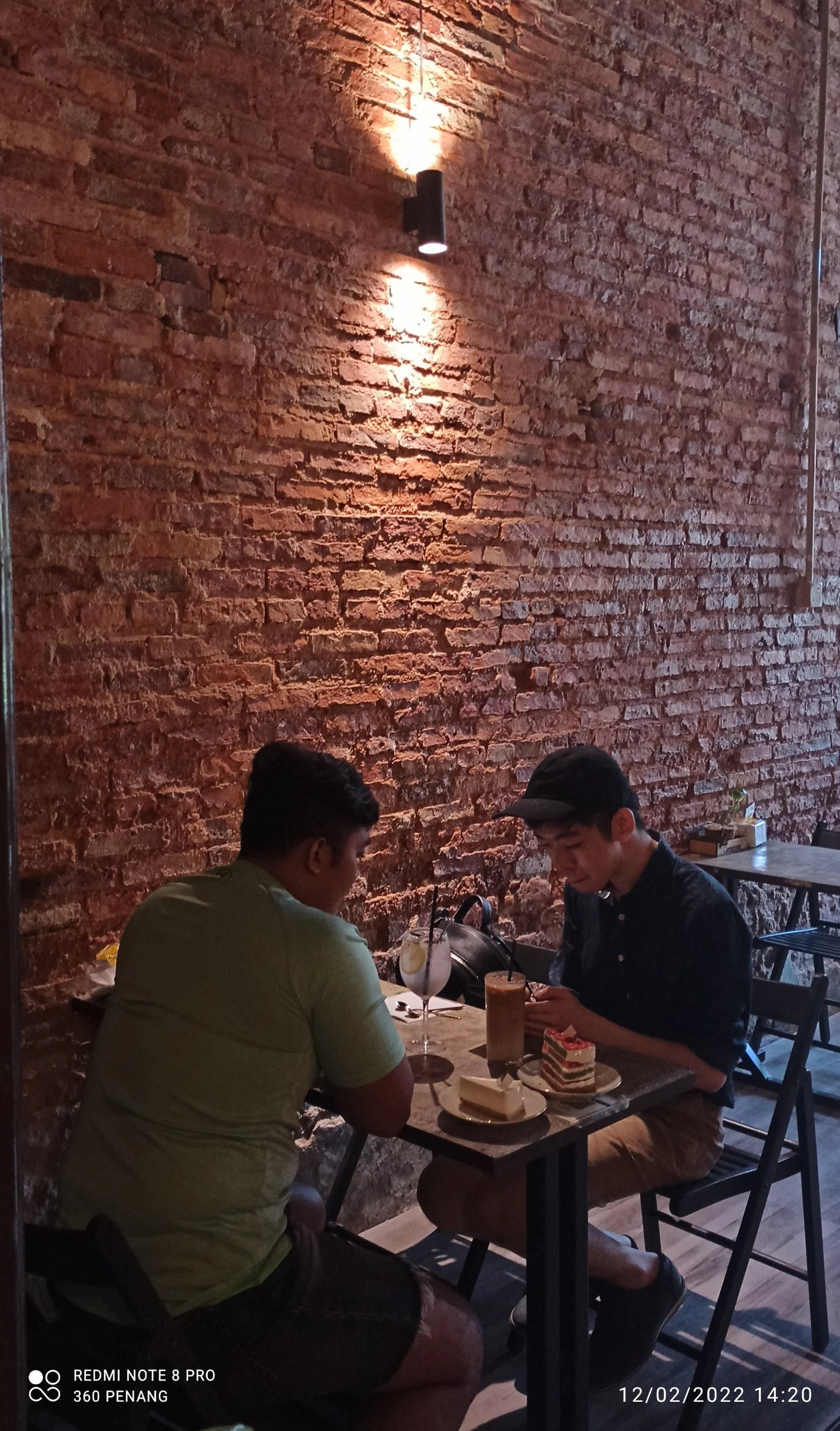 Front dining area