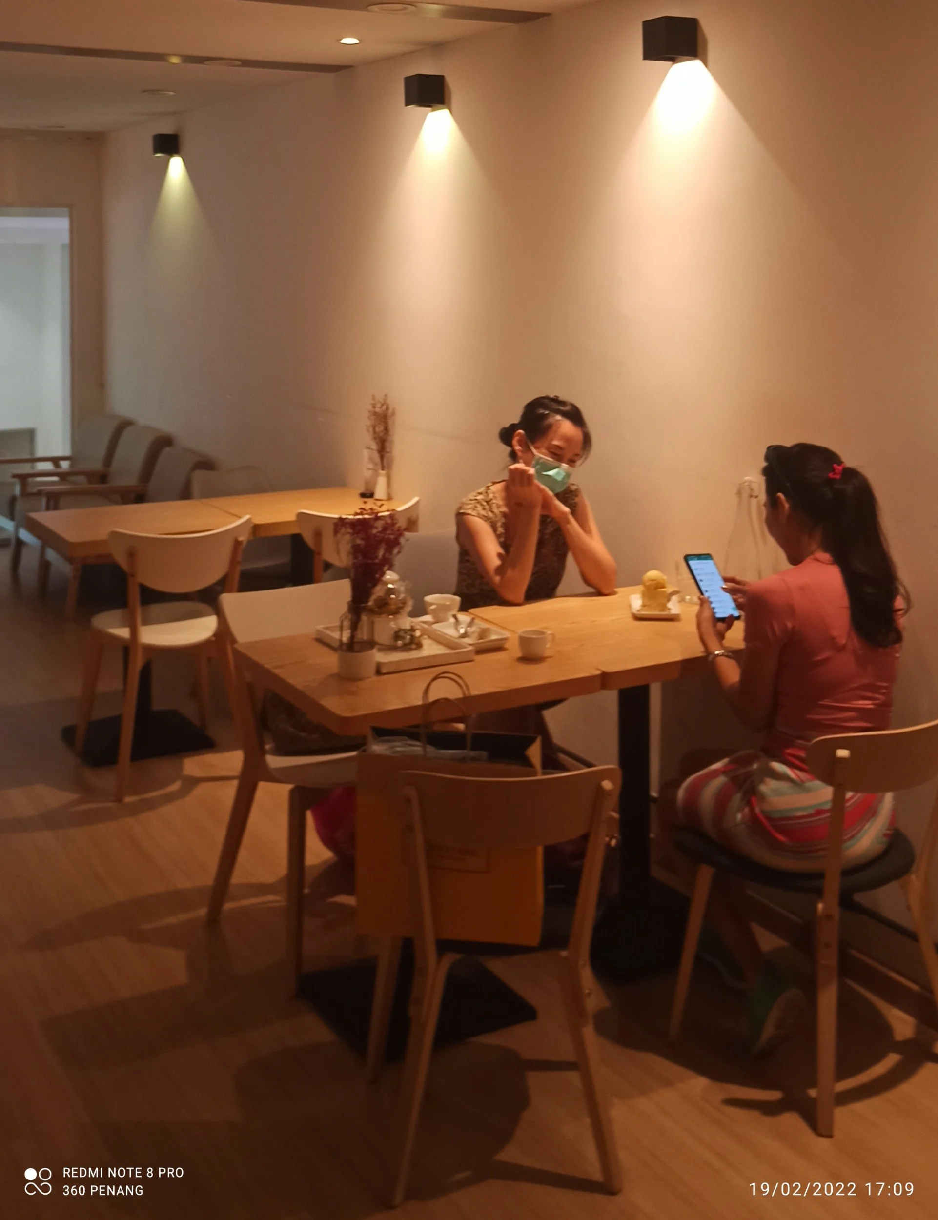 Customers at mezzanine floor