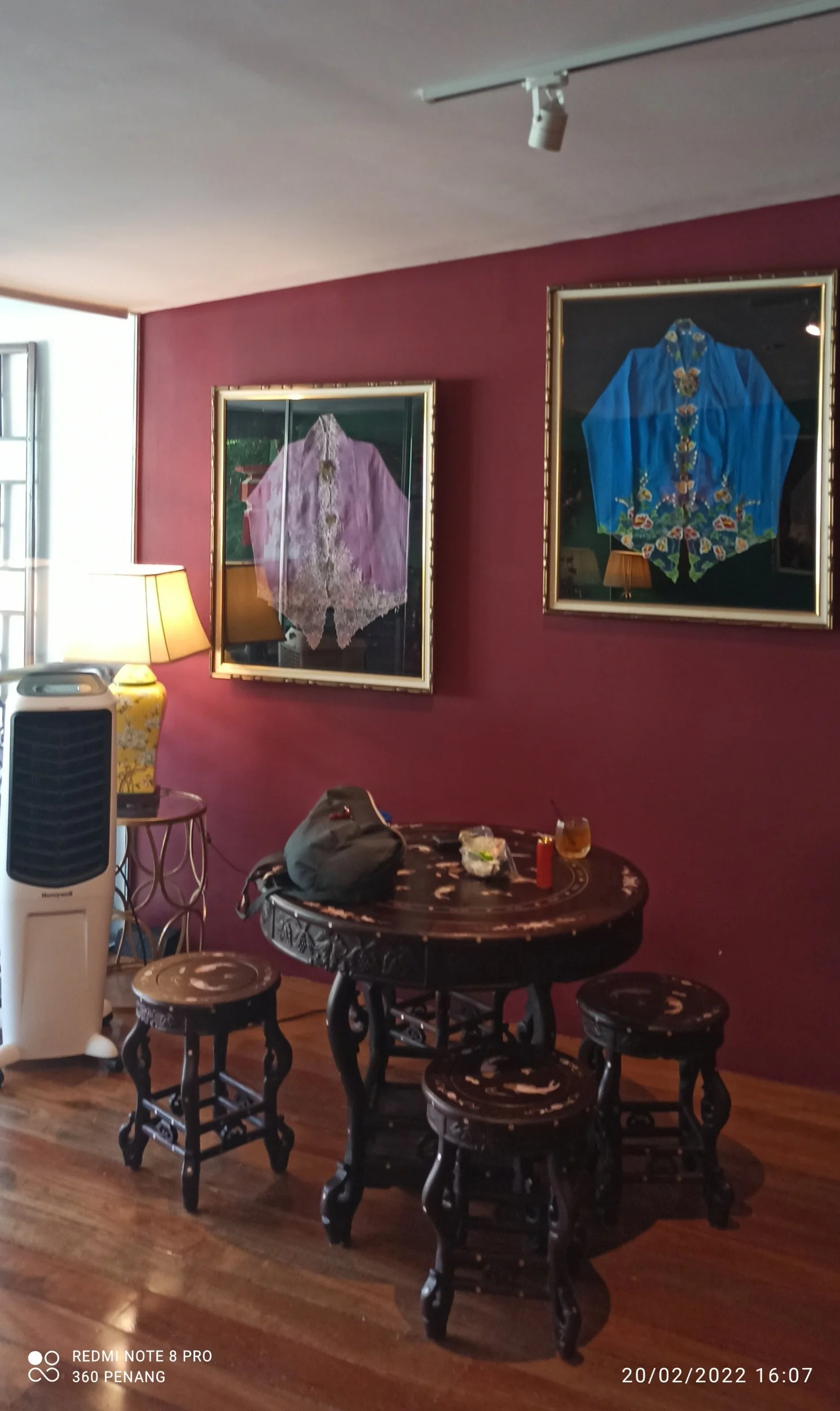 My corner table
