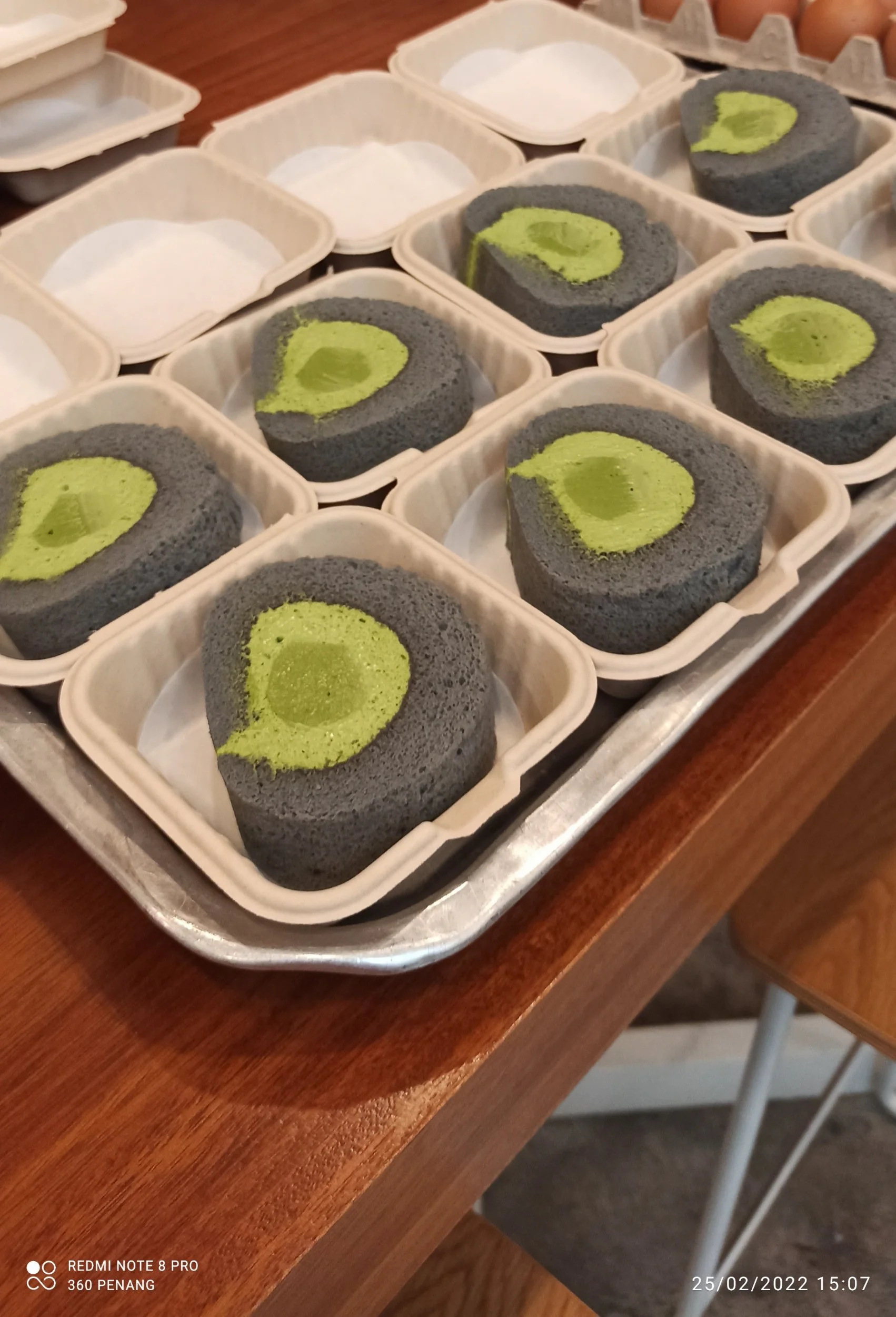 Swiss matcha rolls