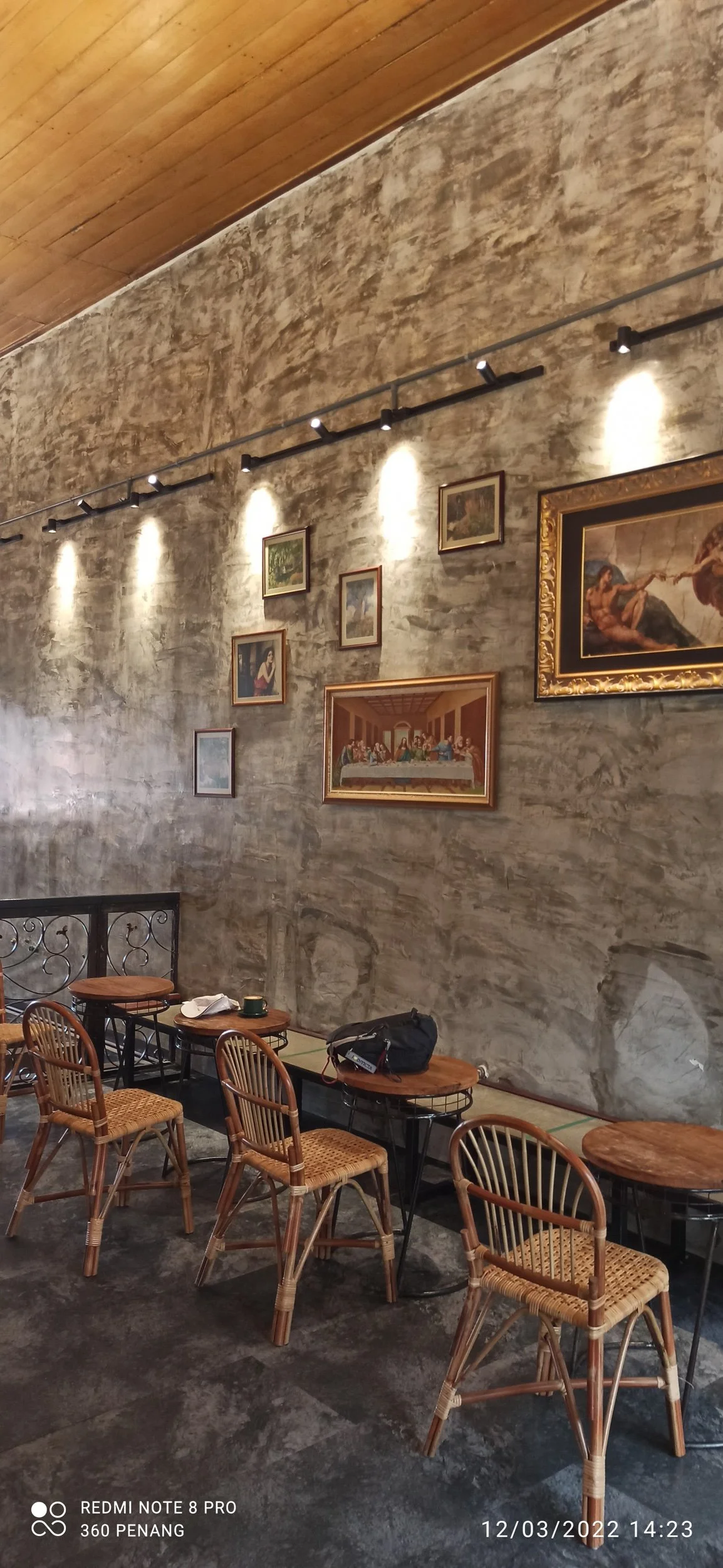 Art gallery  on upper floor 