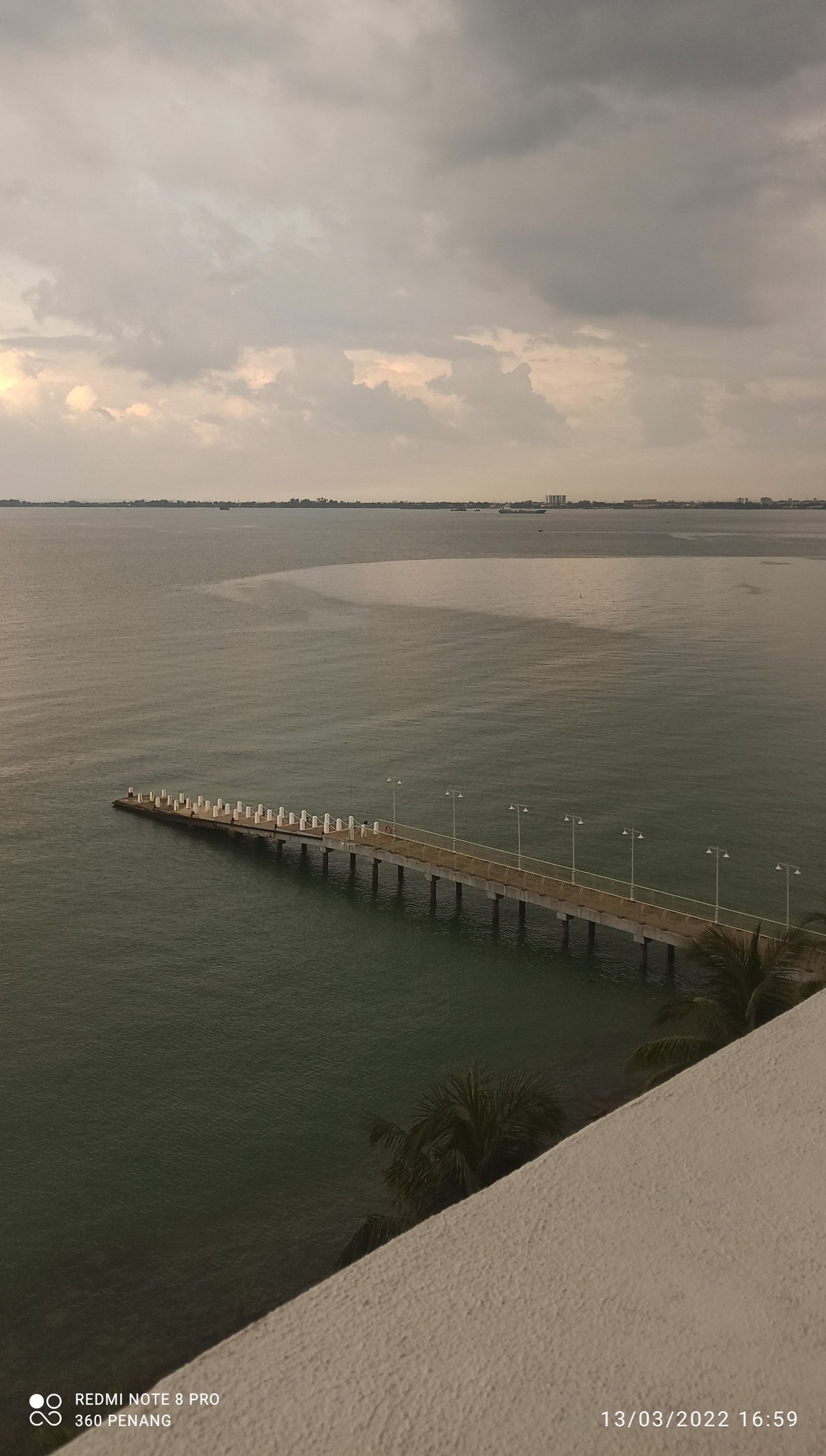 The E&O pier