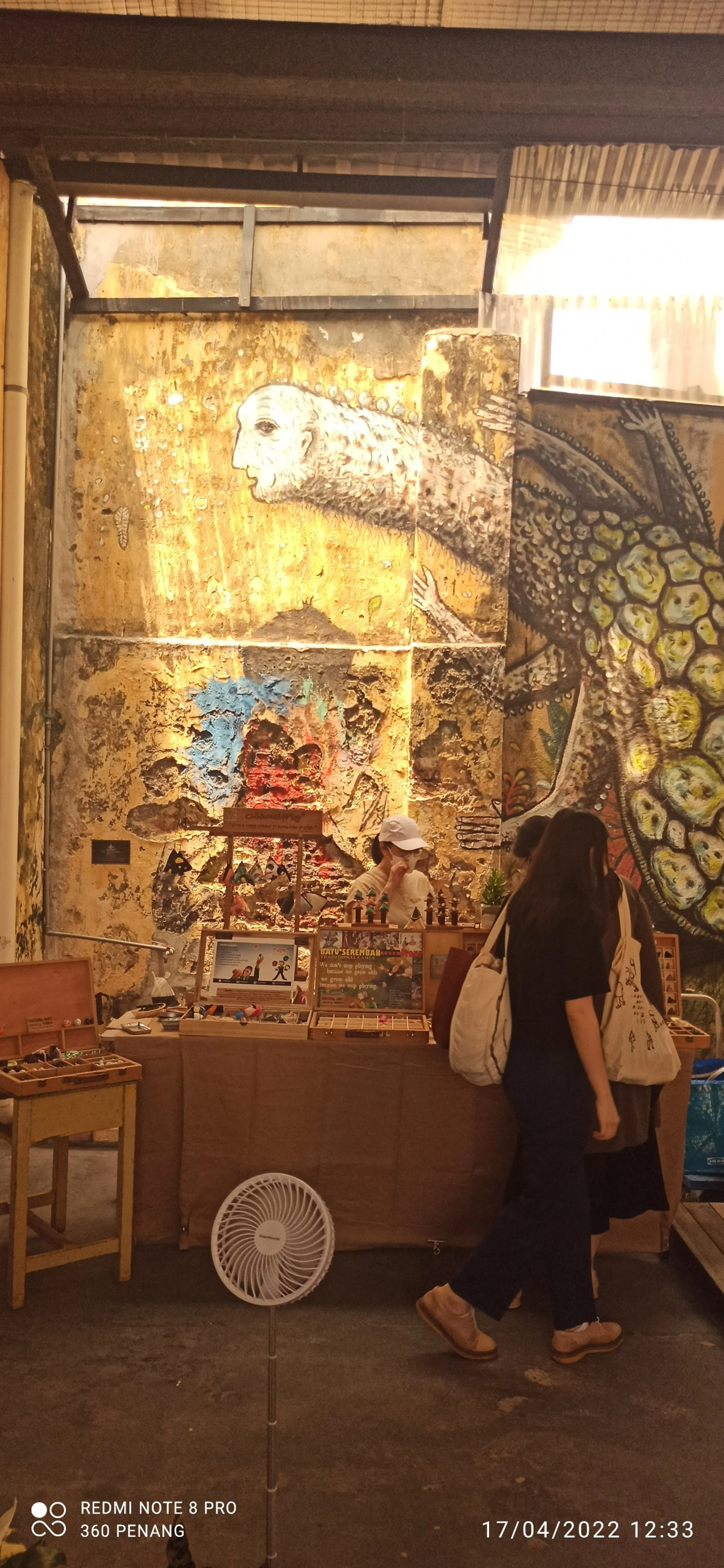 Wall mural