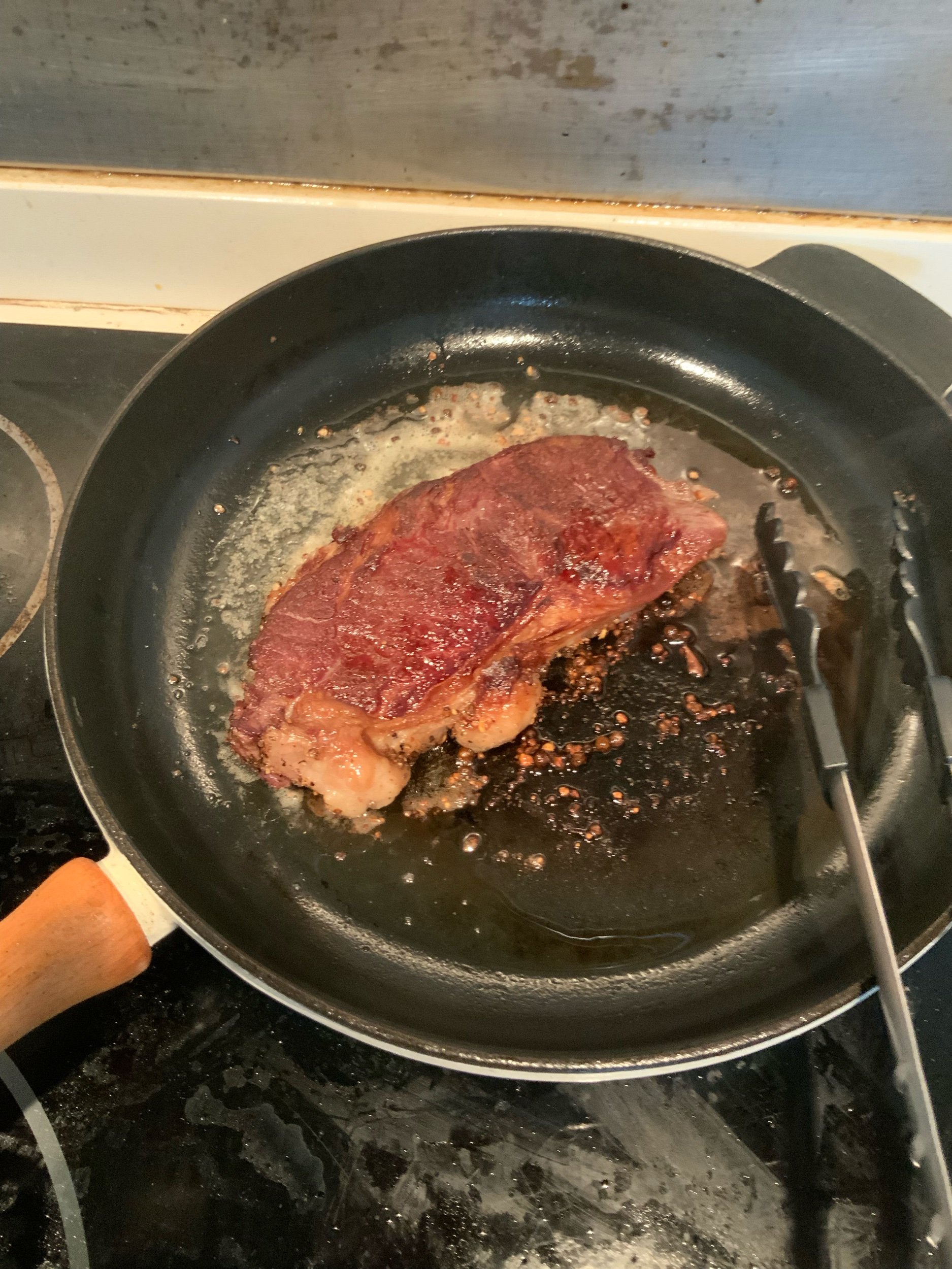 Note nice crust on non peppered side