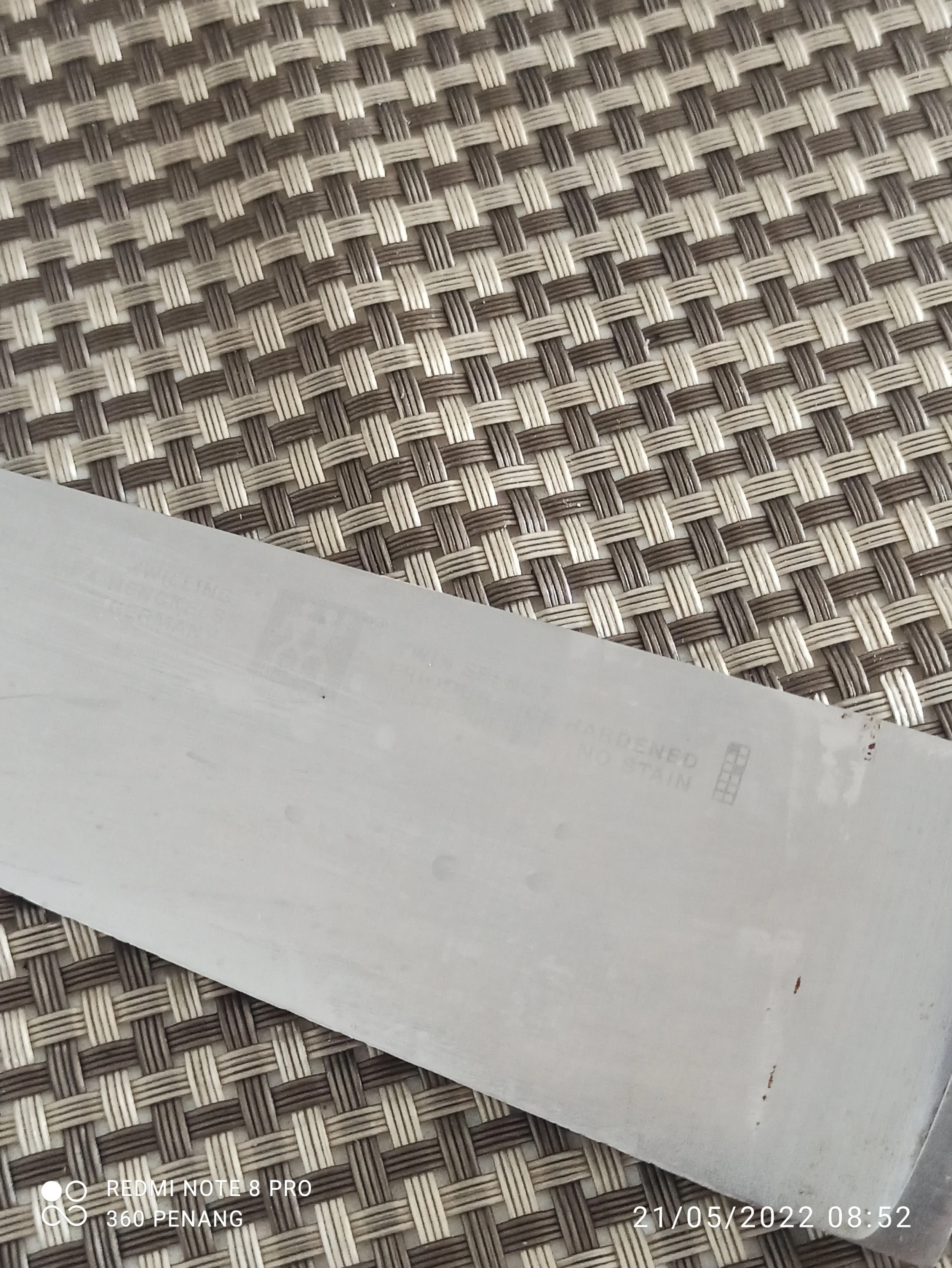 Twin Select model - a mid price Zwilling brand just below their Professional S series
