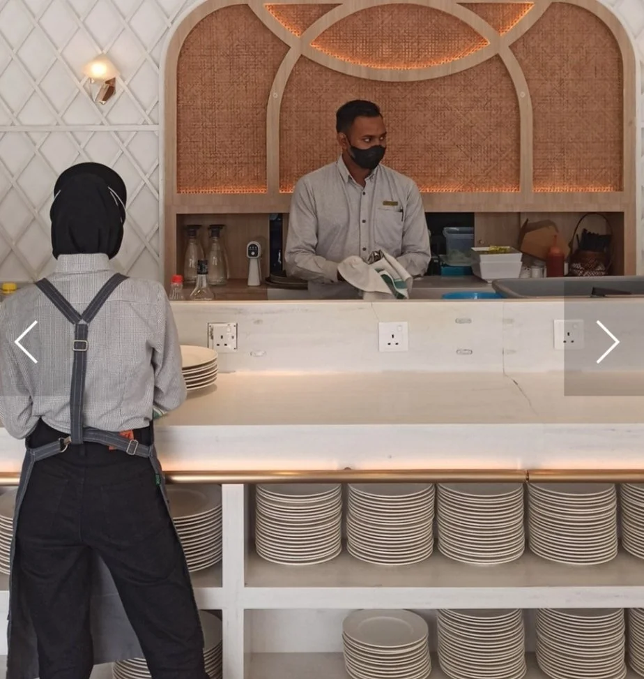 The Glasshouse@The Prestige Hotel, Church Street Ghaut