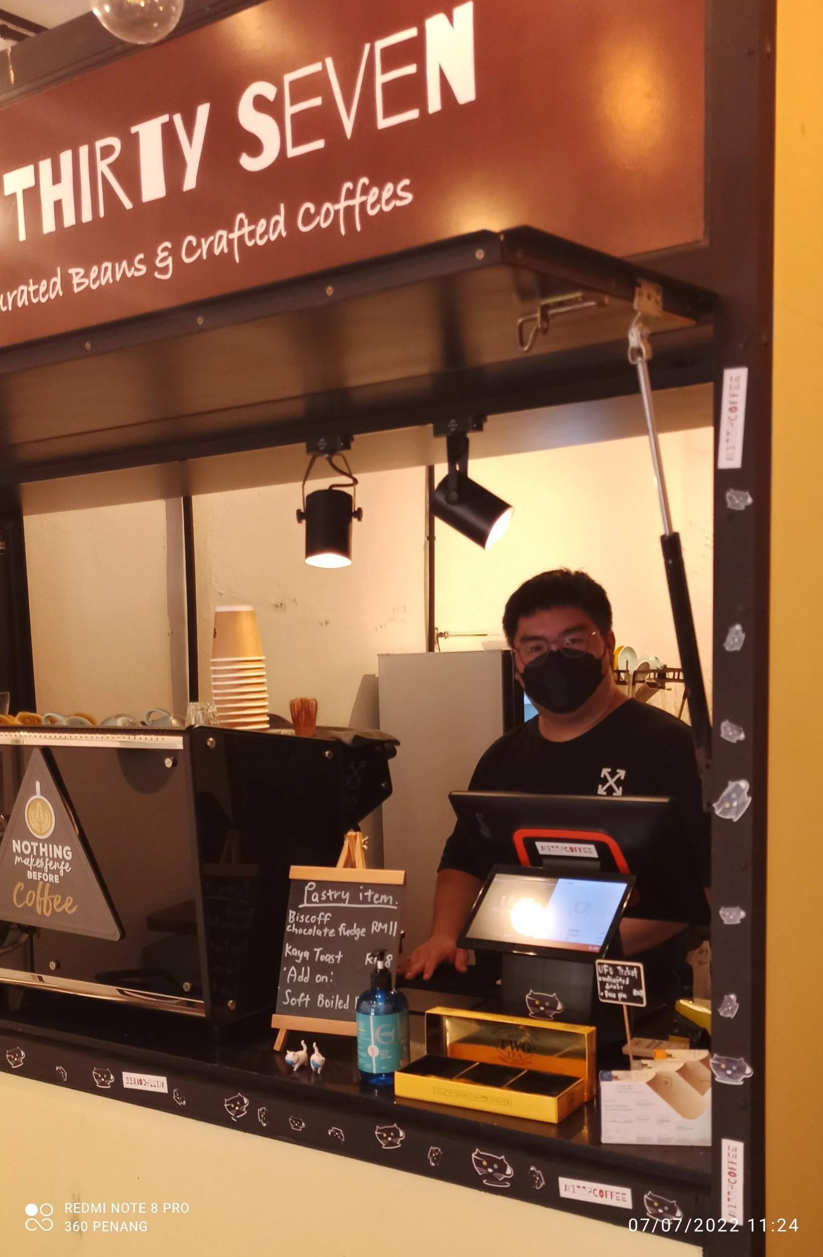 13 Thirty Seven Cafe @ Lorong Toh Aka