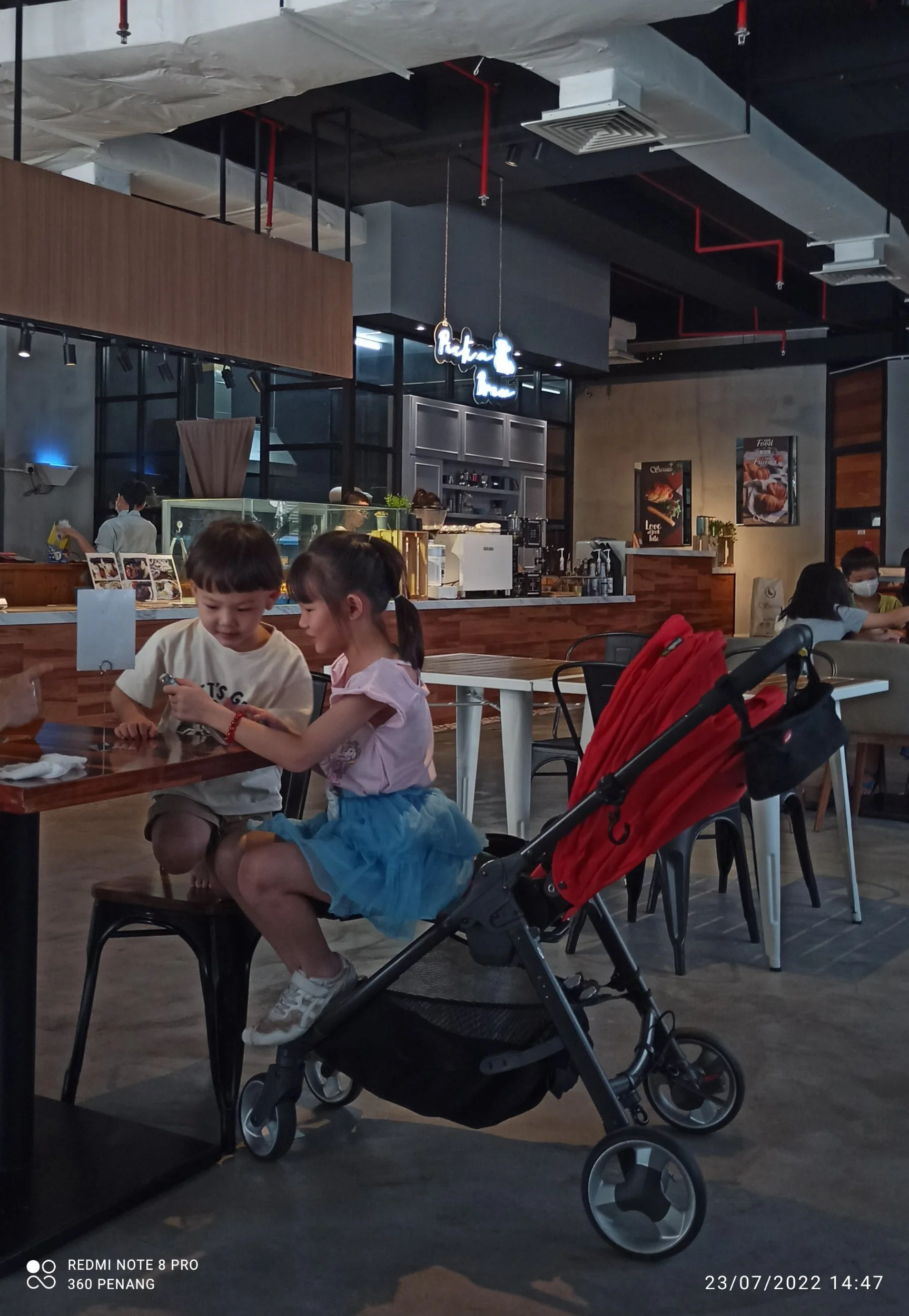 Bread History cafe & bakery @ Island Plaza