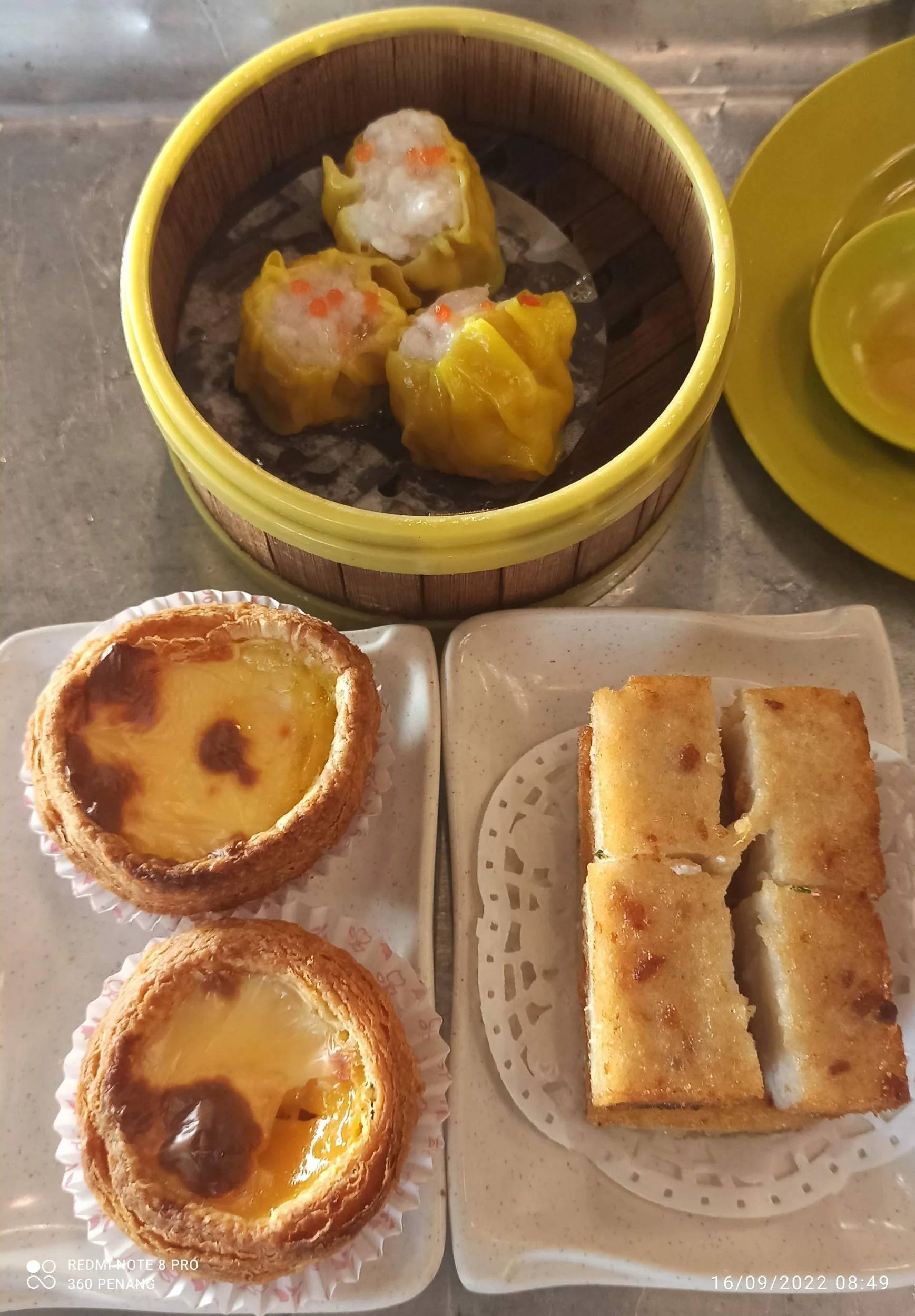 Dim sum @ Coco Island food court, Gurney Drive