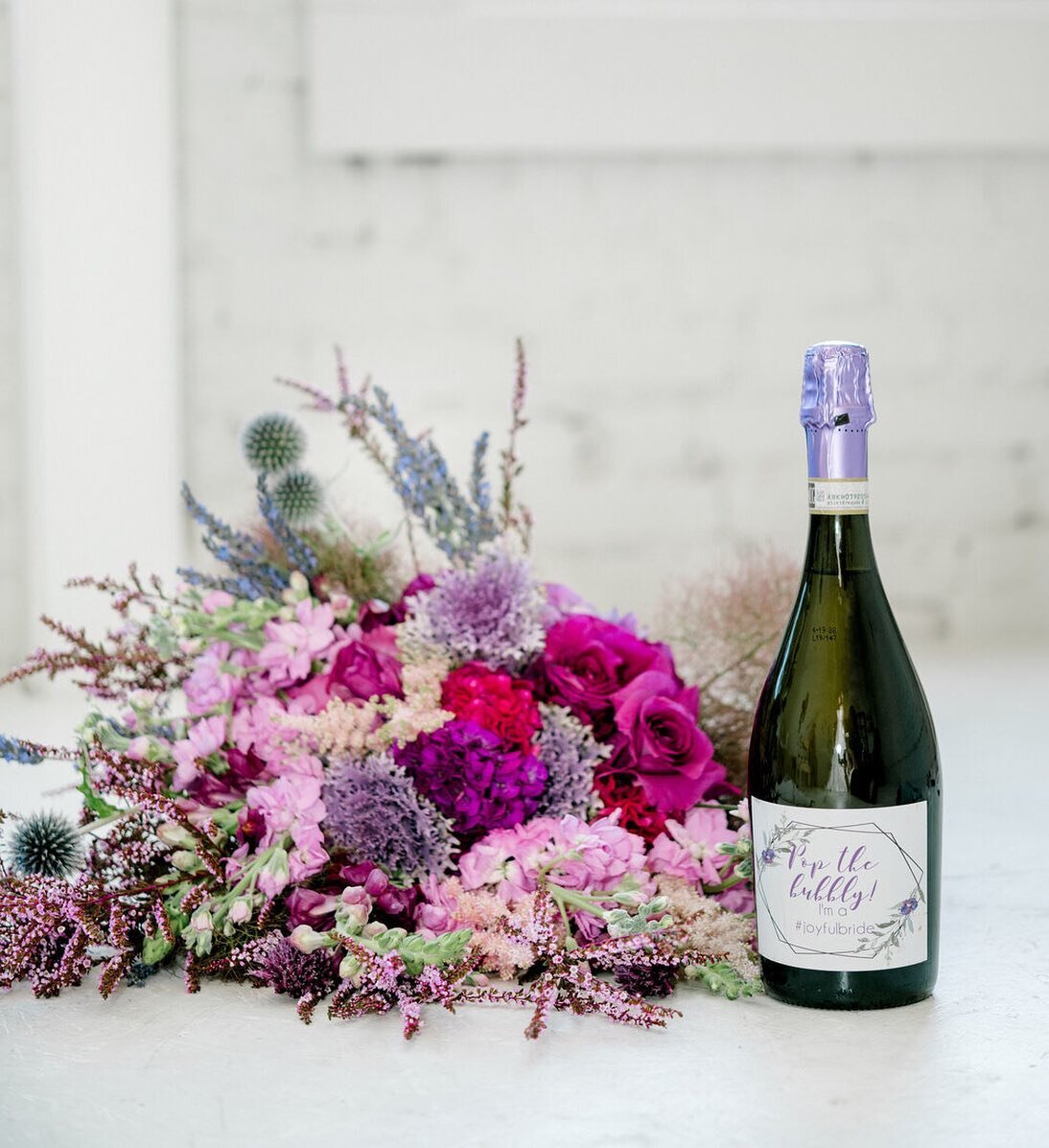 🍾💐 Some things are worth celebrating - like you! Message me or call the shop if you have something to celebrate! 

Photo by the incredibly talented @shantelwallphotography