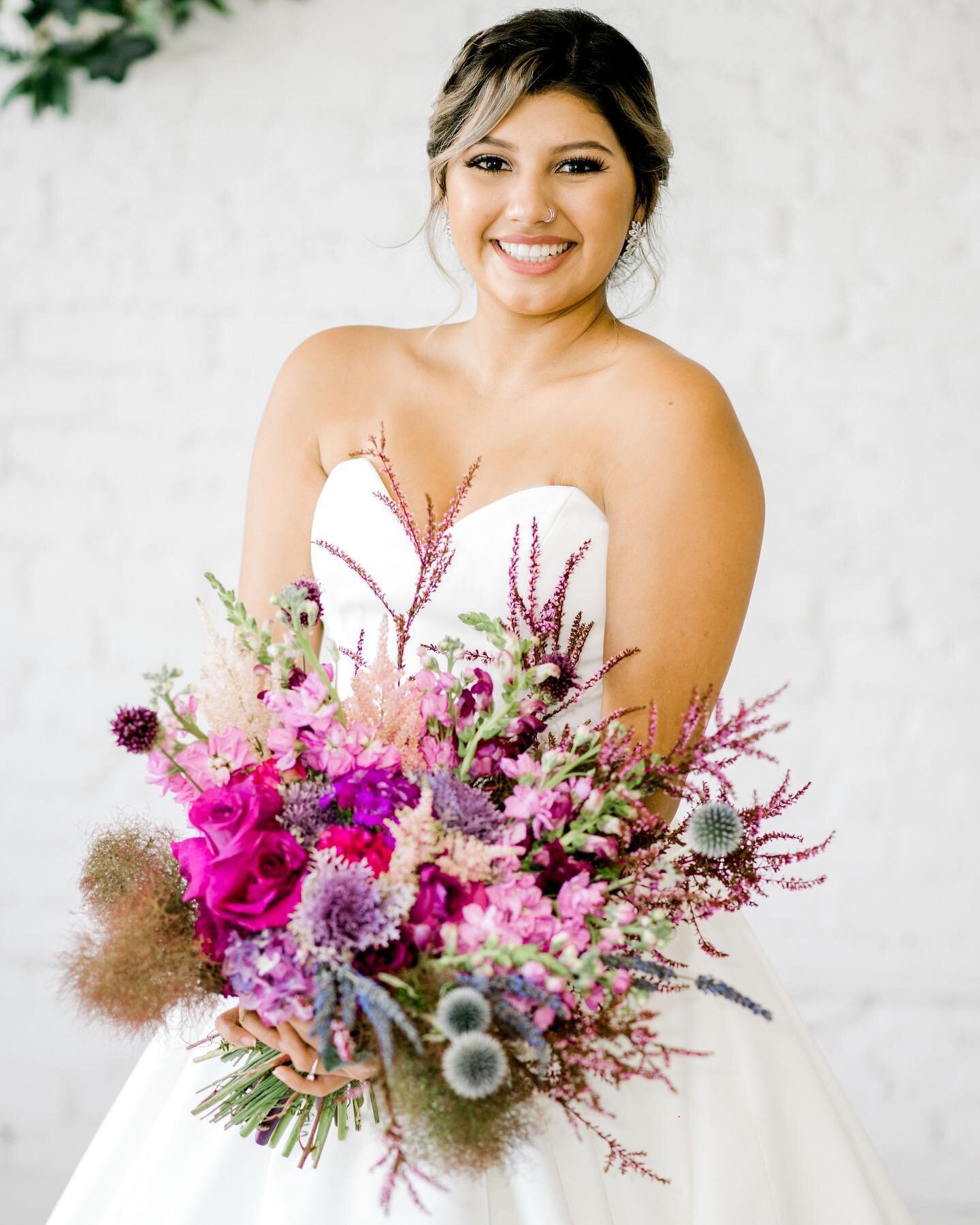 Here&rsquo;s to all of the beautiful brides! 😍🍾💐 

Creating bridal bouquets is an honor, privilege and an art form that I cherish. When I&rsquo;m invited to create wedding florals I strive create something unique to their love story that integrate