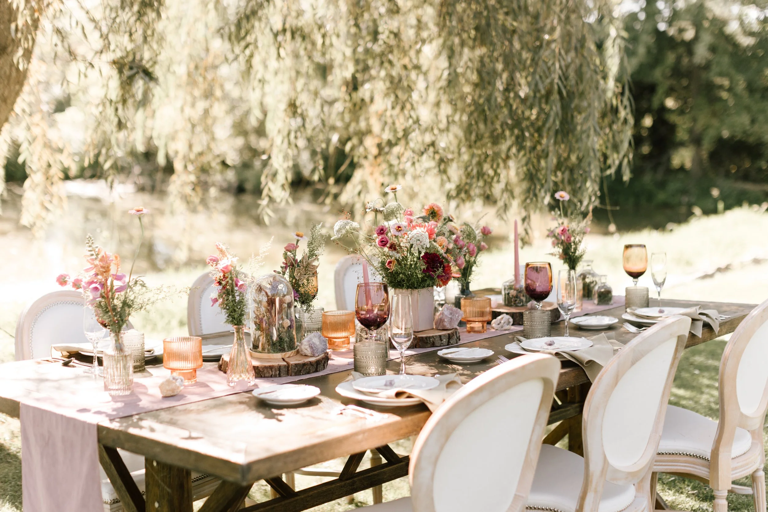 Outdoor Wedding Reception Tablescape