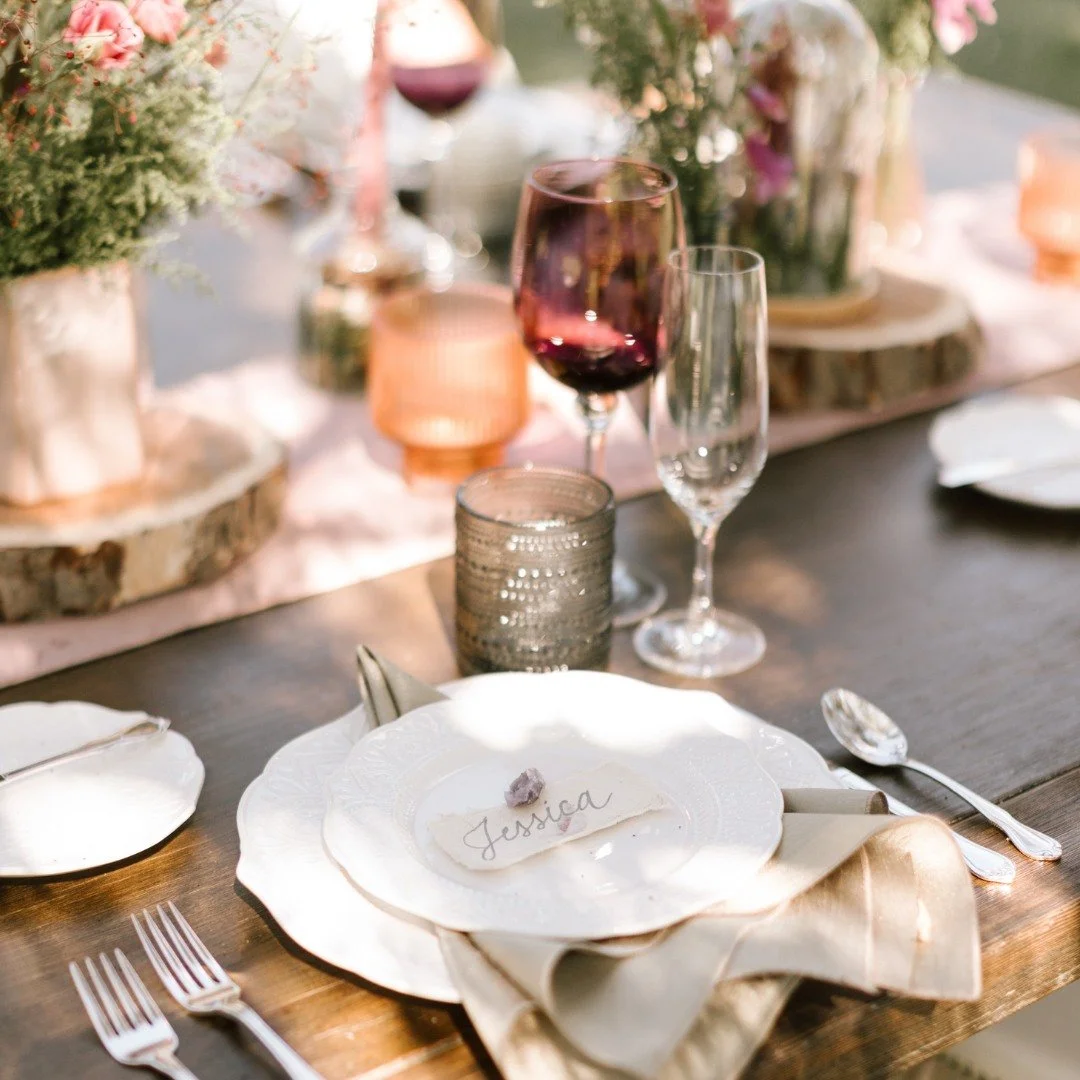 Luxury doesn&rsquo;t always mean more (bigger and better flowers, menus at every place setting, etc.). 

Sometimes it means less&hellip; Fewer choices to stress over, less waste, and more time and space to enjoy the day you&rsquo;ve been planning.

I