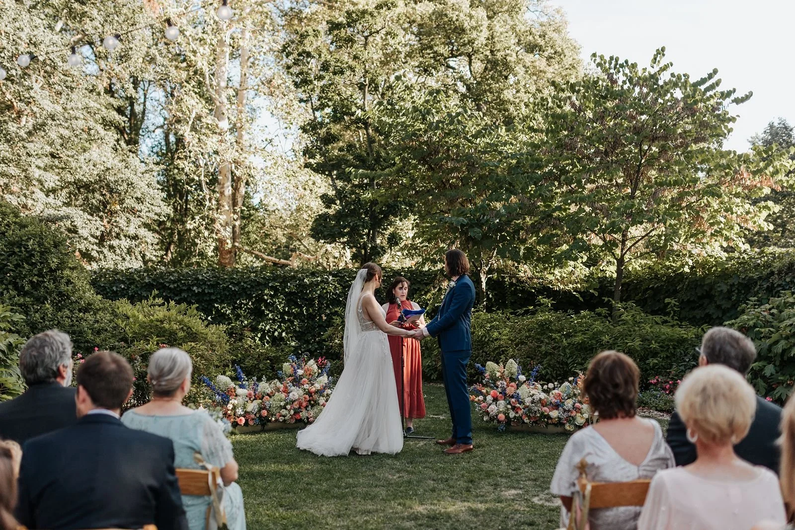 Late August Floral Wedding at the National Aviary in Pittsburgh
