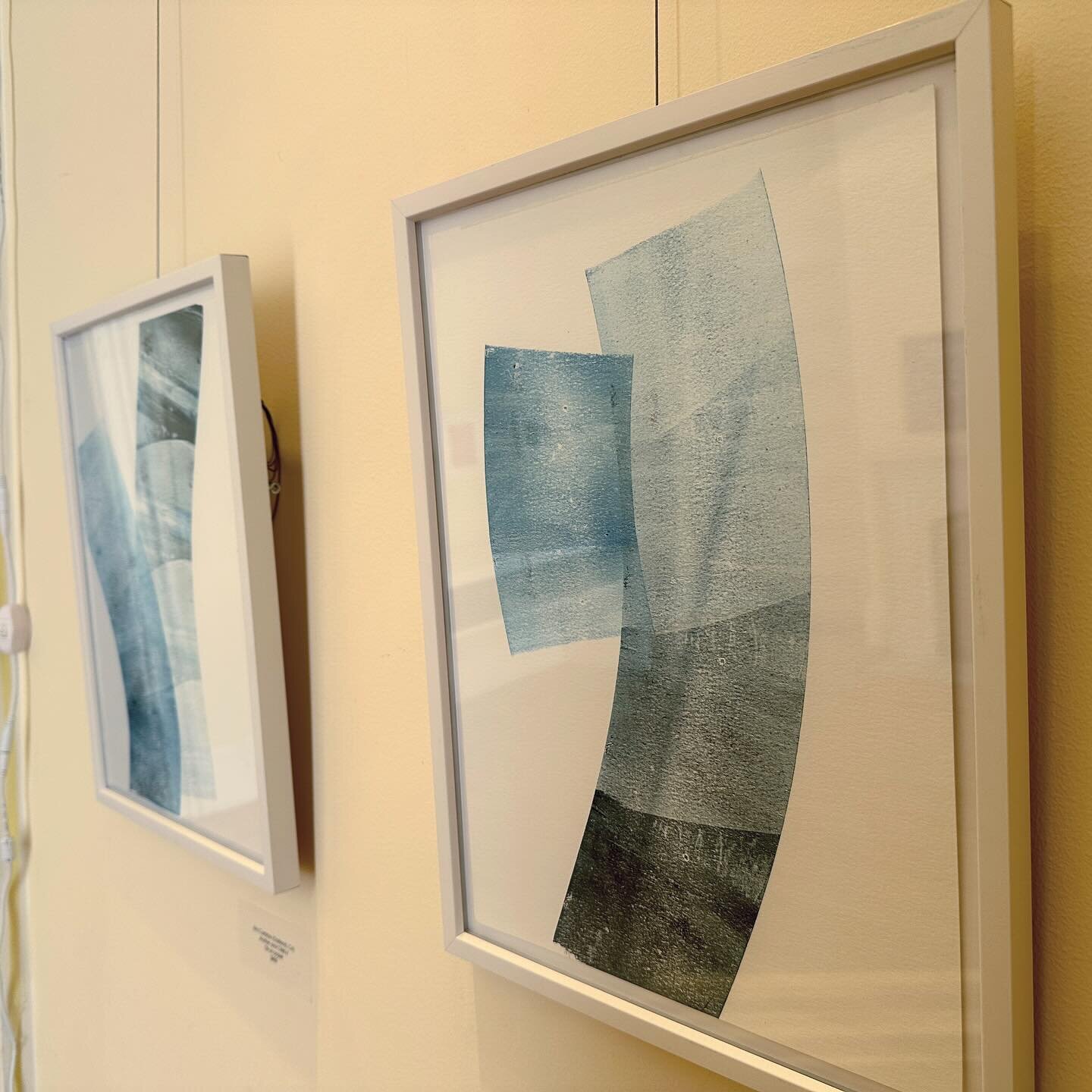 Explorations in Monochromatic Art is @artsbenicia for three more weeks. Go see this show juried by @leahmartharosenberg not only because the work is great, but also because the historic building is gorgeous and the town is cute! If you can't get out 