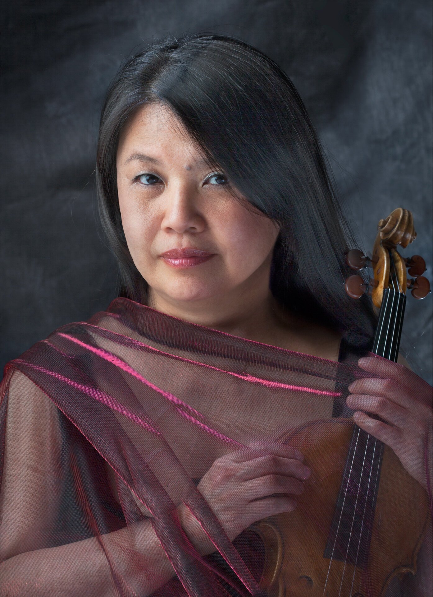 Deborah Wong, violin