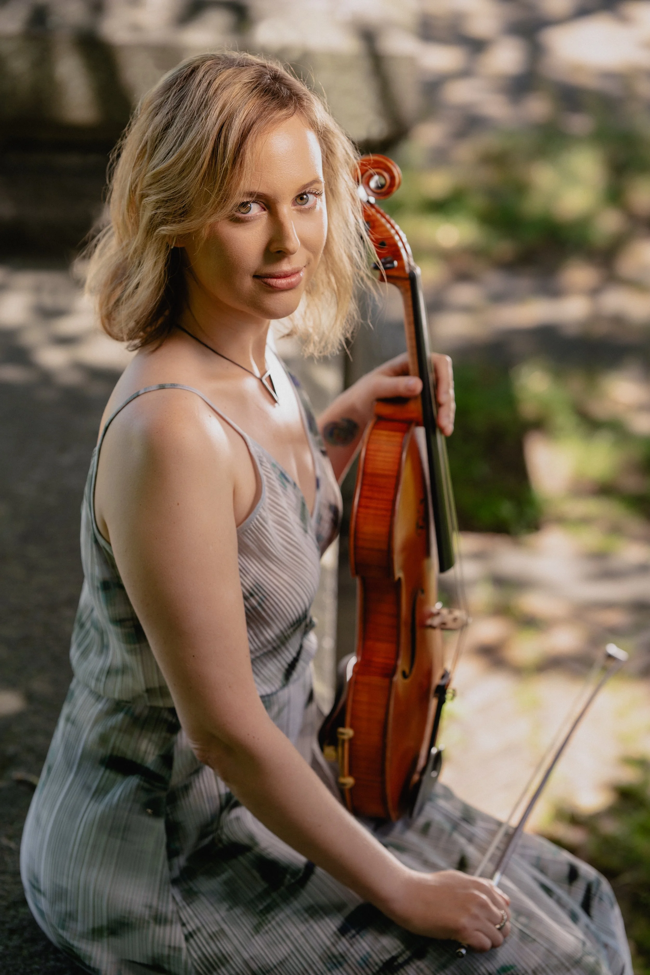 Laura Sacks, viola