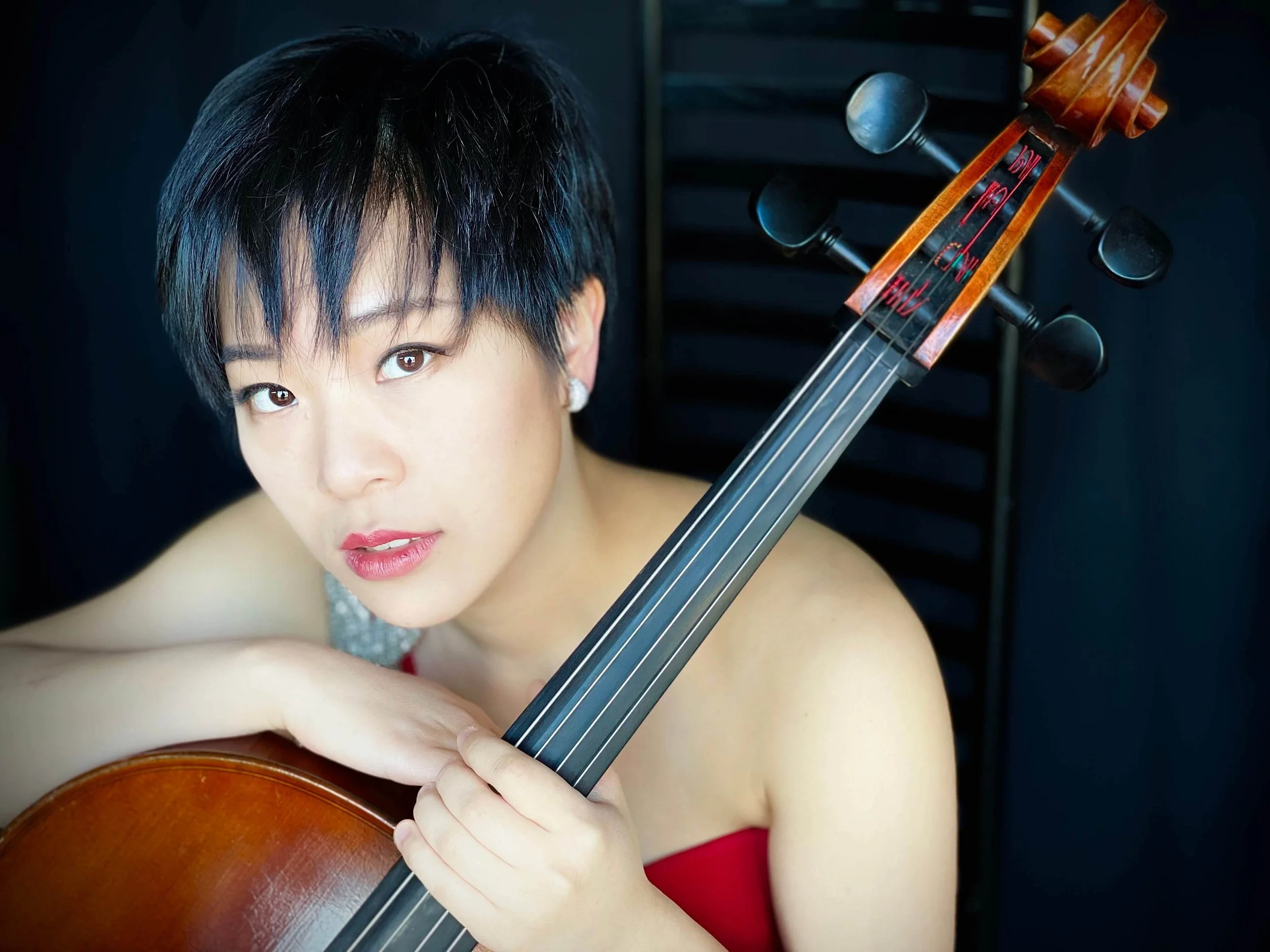Elina Ariza, cello