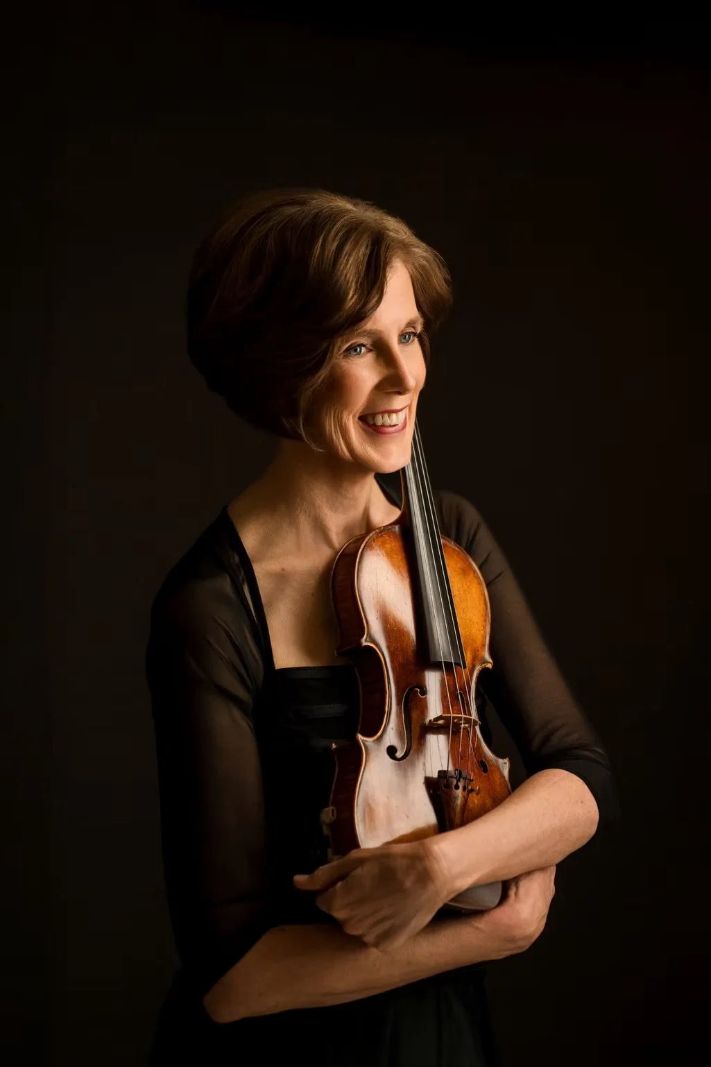 Laura Hamilton, violin