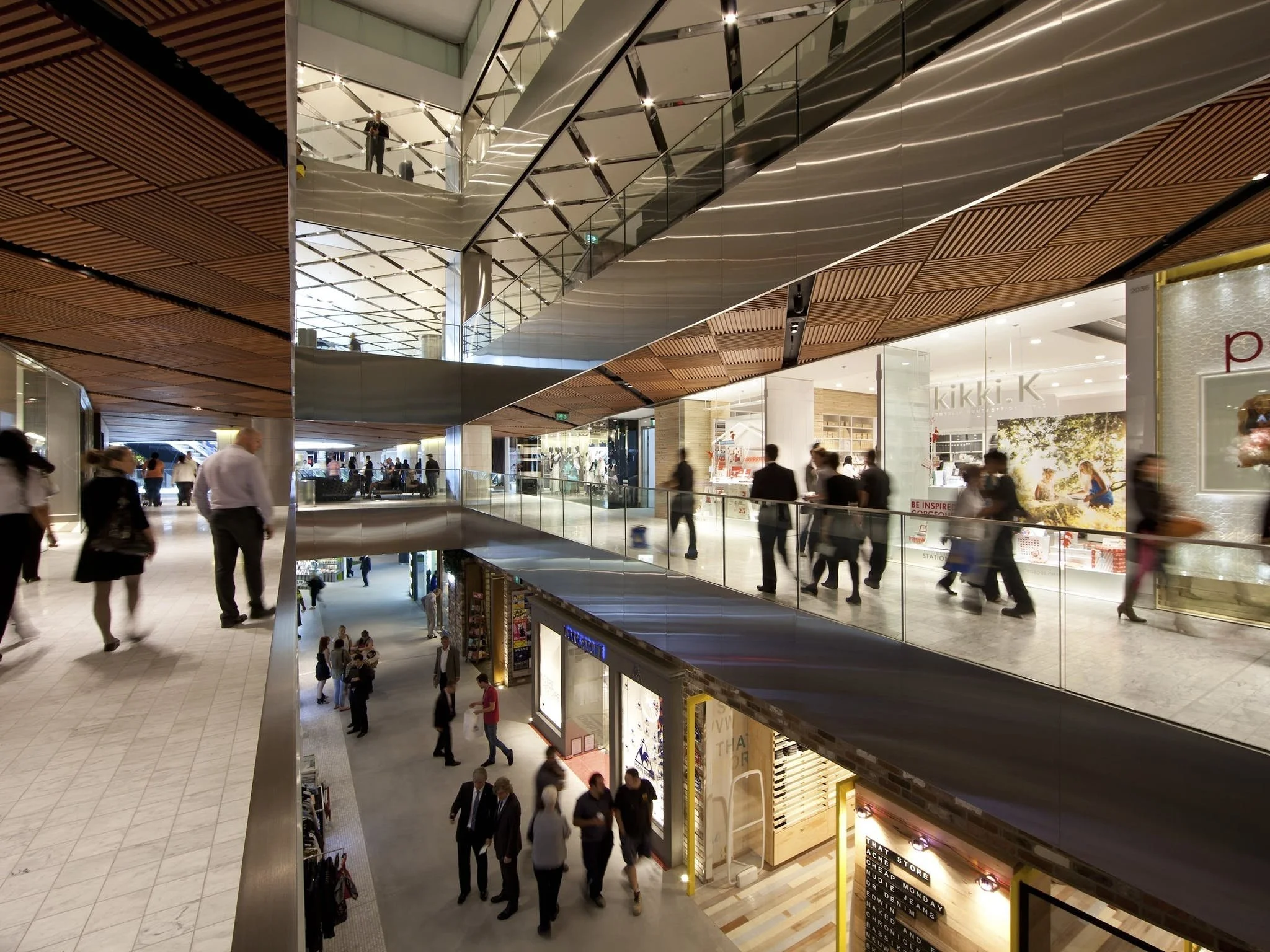 Shopping Centre Saint Laurent Sydney Westfield Nudie Jeans