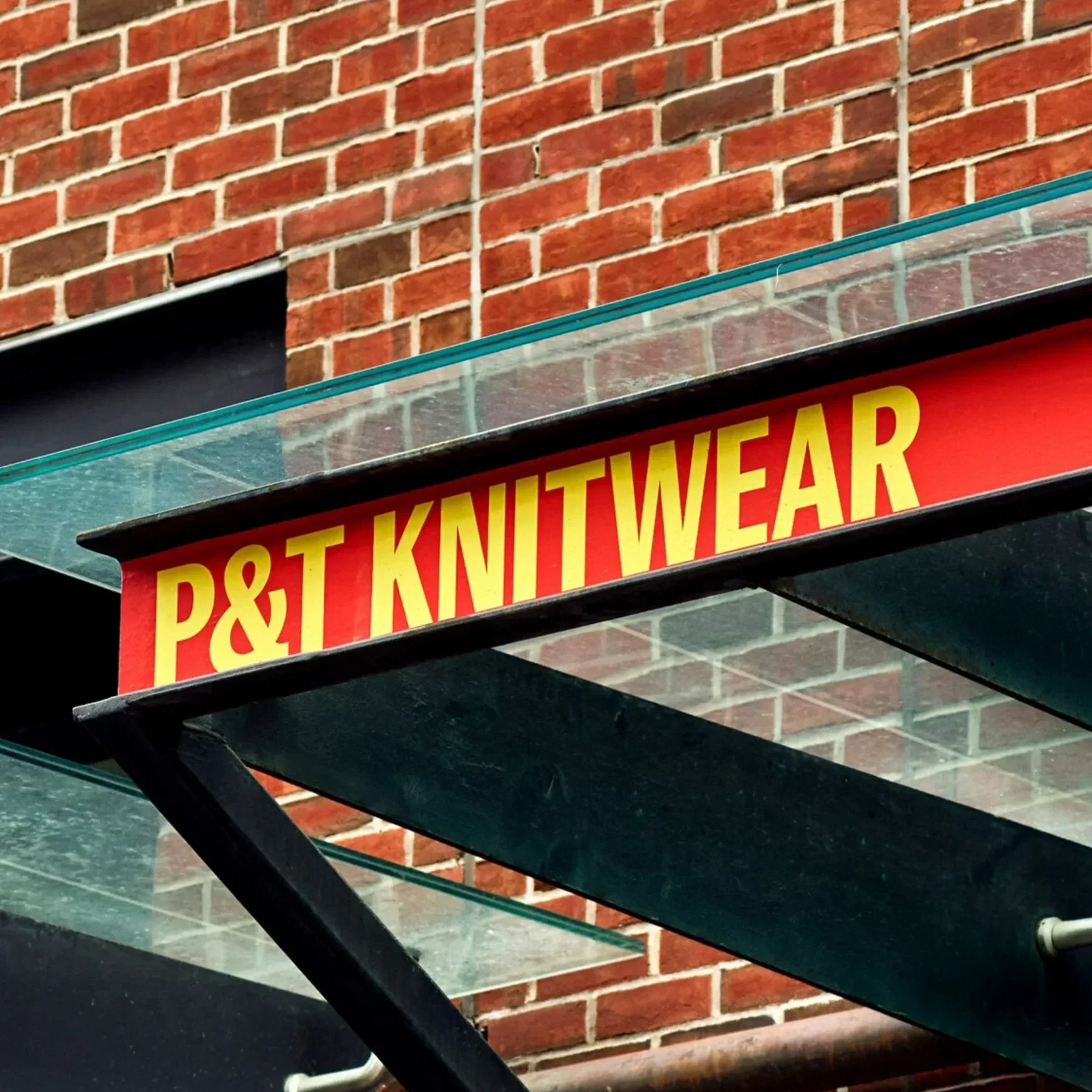 P&amp;T Knitwear