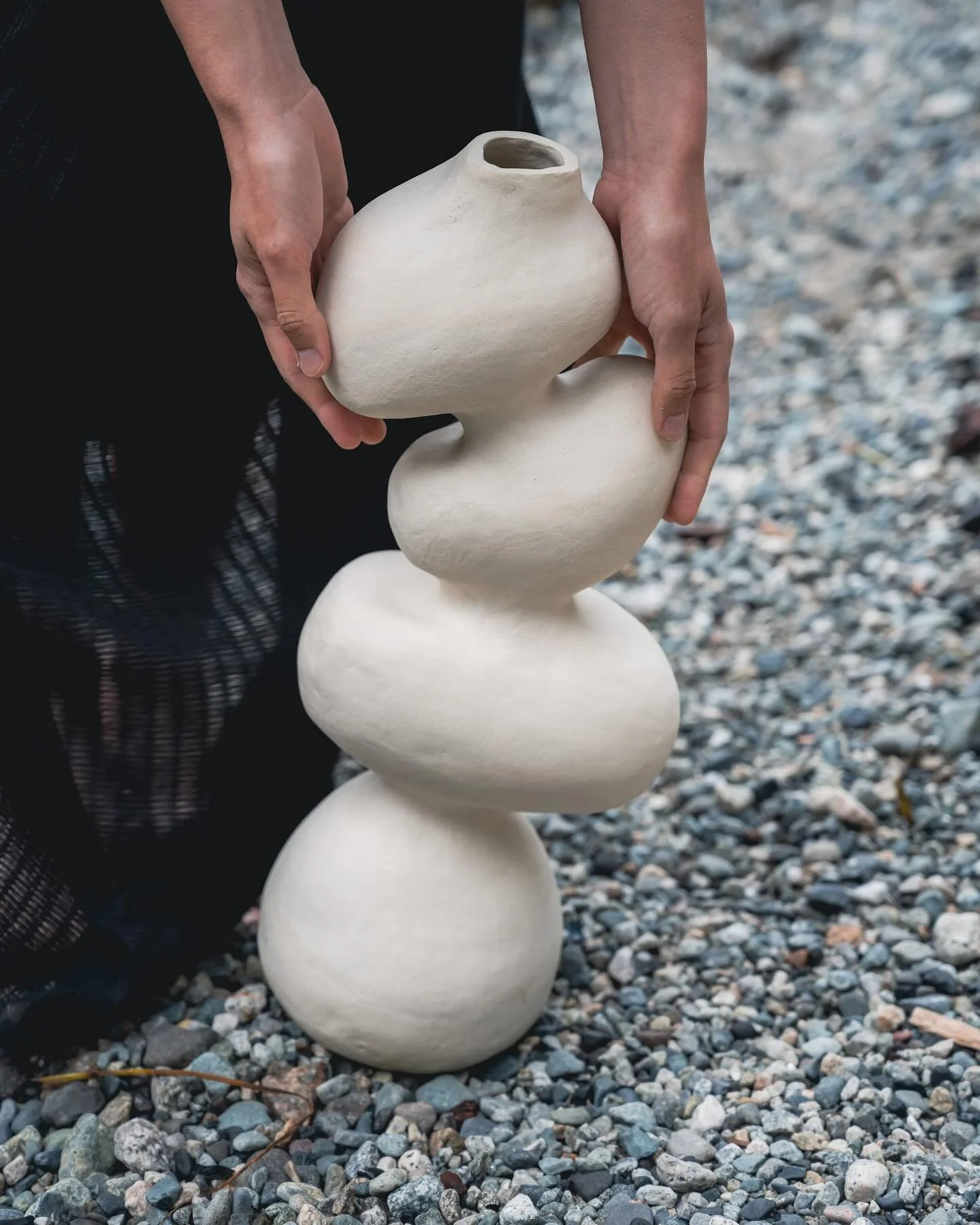 [Embodiment of touch]
 
The act of touching, shaping, and interacting with clay is at the heart of making ceramics. From the initial wedging of clay to the finishing strokes, touch serves as a bridge between the imagination and the physical manifesta