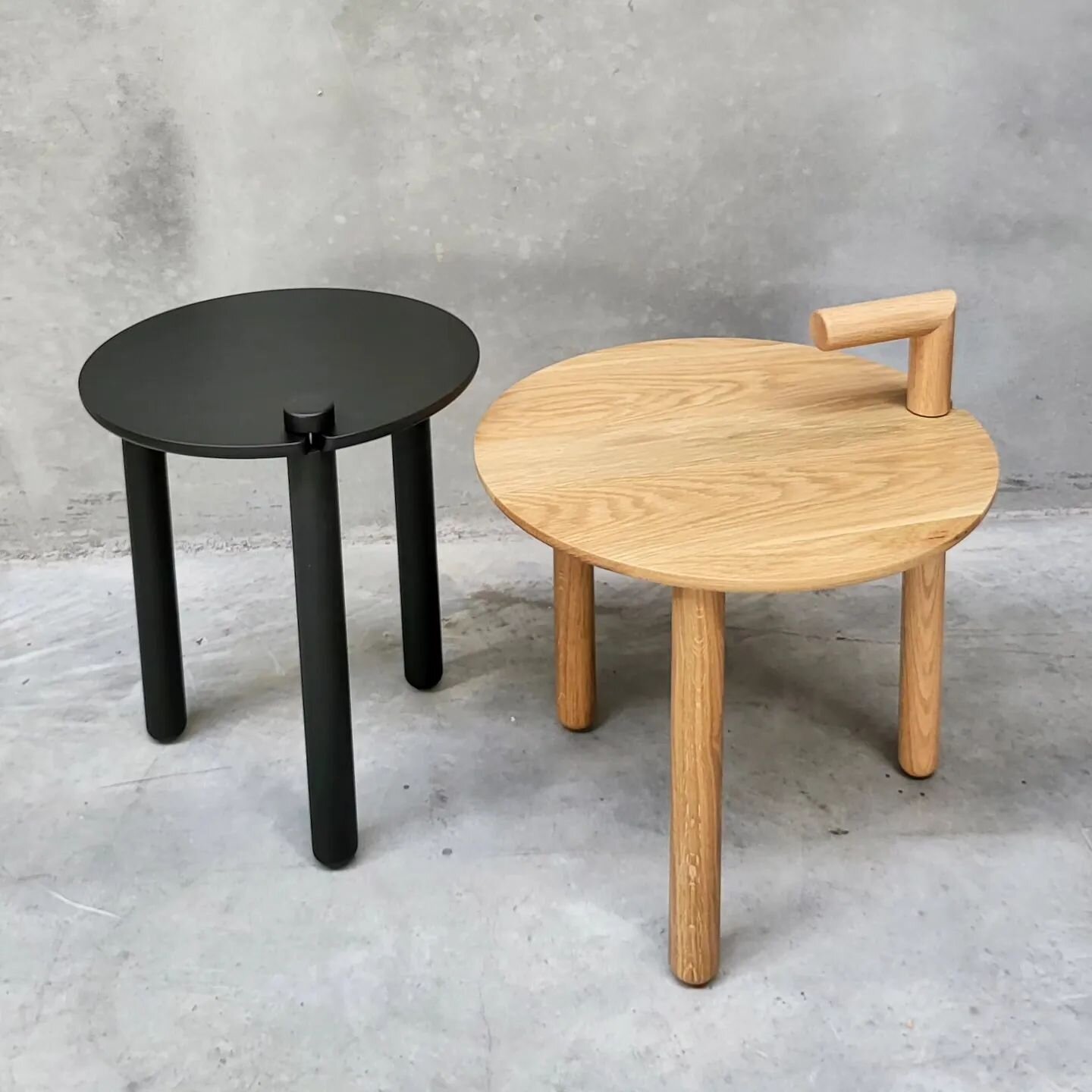 Meet SYMBIONT's little siblings! 
The cute little side tables are made from solid American oak and are available in a variety of sizes, heights, and  finishes. 
Here shown in Velvet Black and clear finish. 
Get yours at @storehousestkilda !

Designed