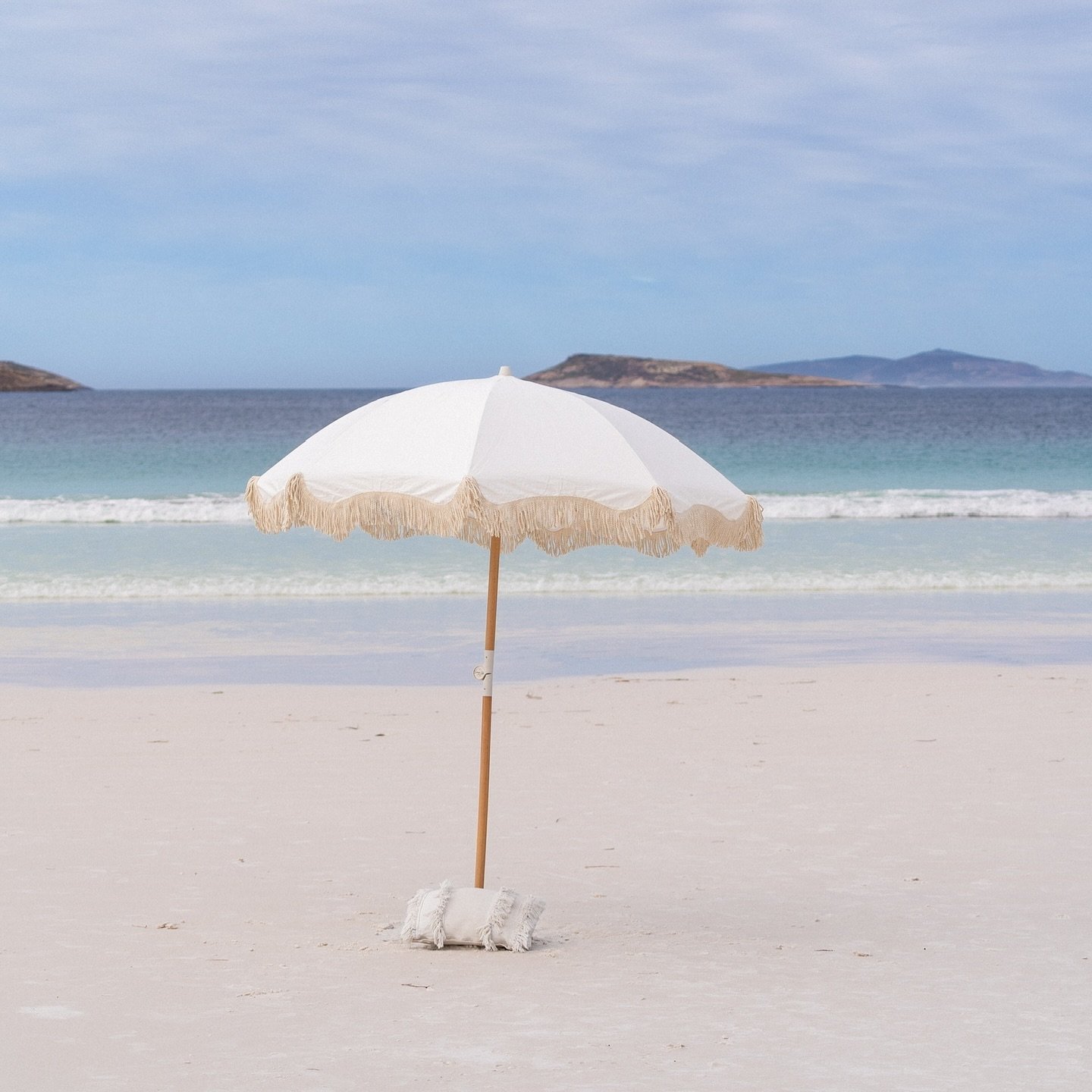 Our Yallingup shade and that Esperance Coastline. Captured perfectly by @mytravelsecretss