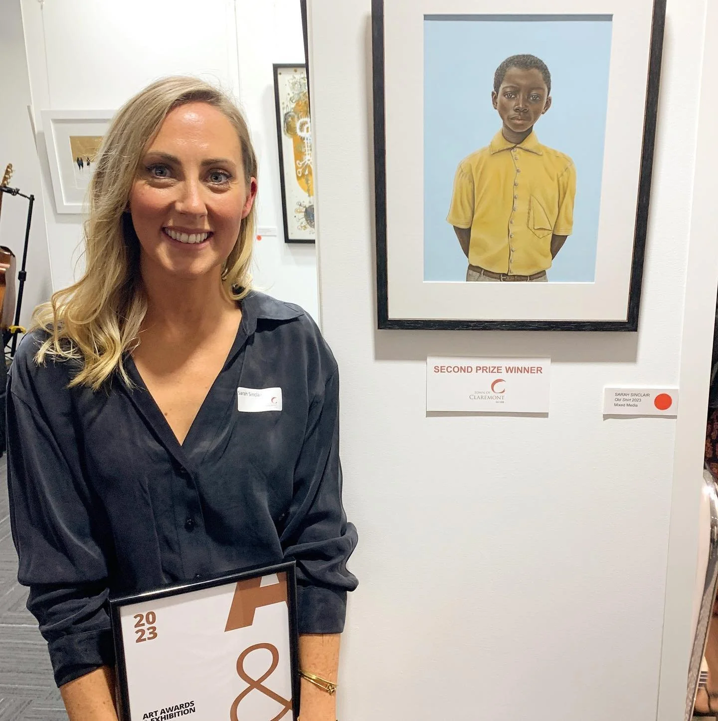 Thank you to @town_of_claremont for such a wonderful exhibition. And thank you to the purchaser of my piece. 100% of the sale has been donated to @rea_thusana helping those dealing with homelessness in South Africa.